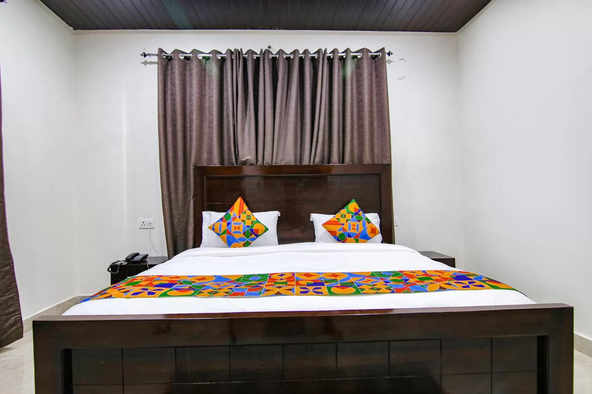 Photo of the whole room, Bed in FabHotel Prime Olive Lake View