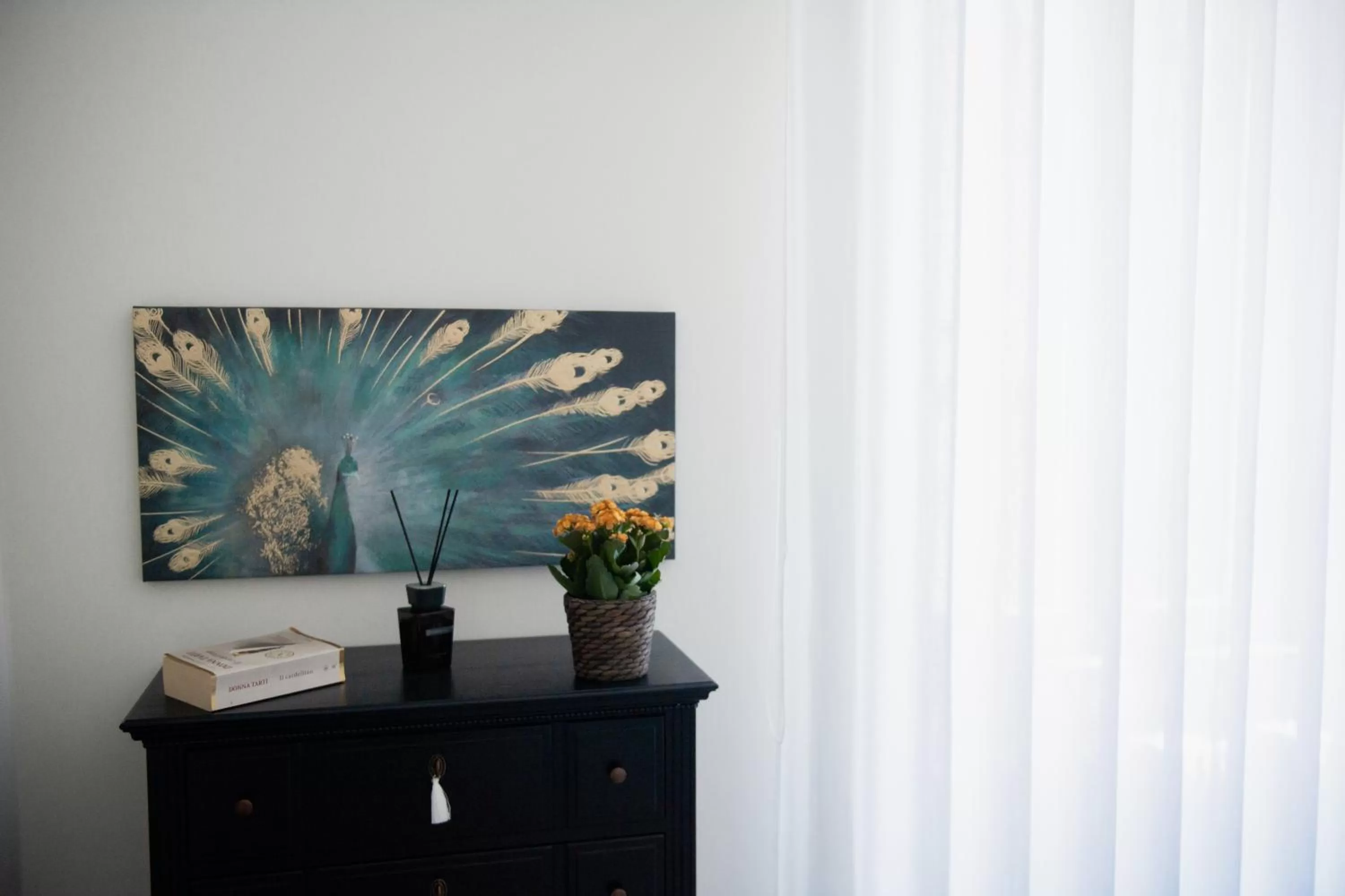 Bedroom, TV/Entertainment Center in Novecento