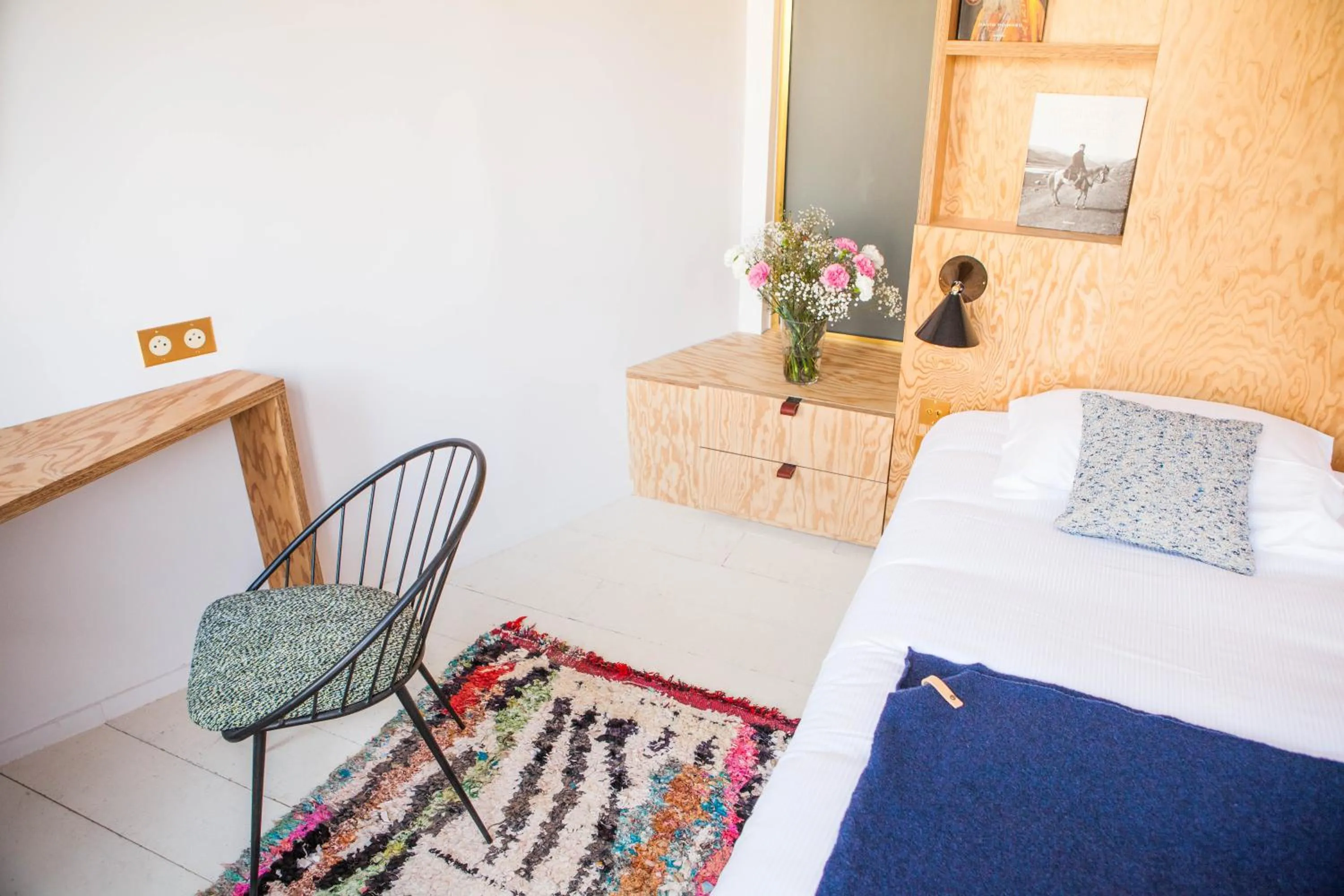 Decorative detail, Bed in Hôtel Montholon