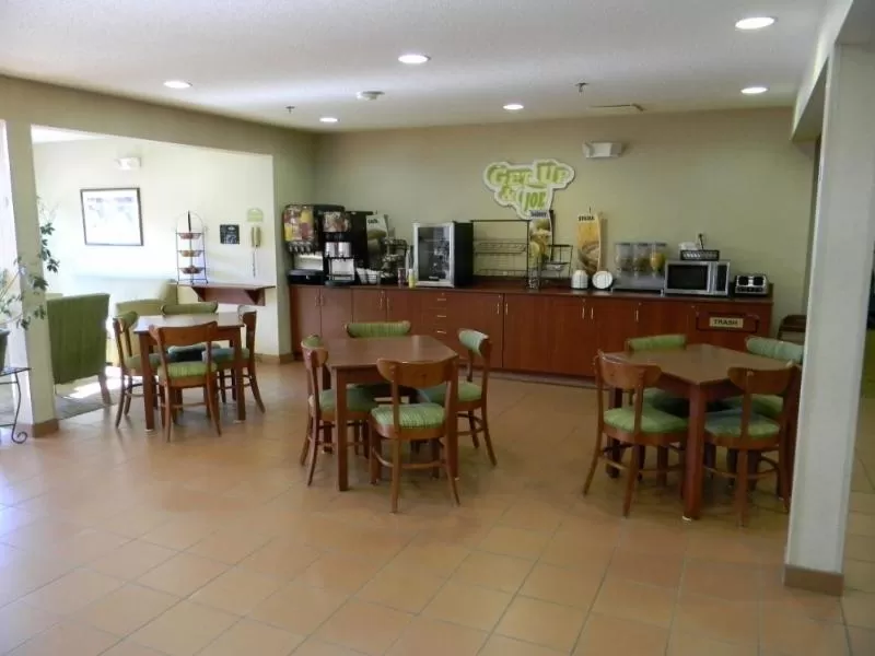 Restaurant/places to eat in Microtel Inn & Suites by Wyndham Wellsville