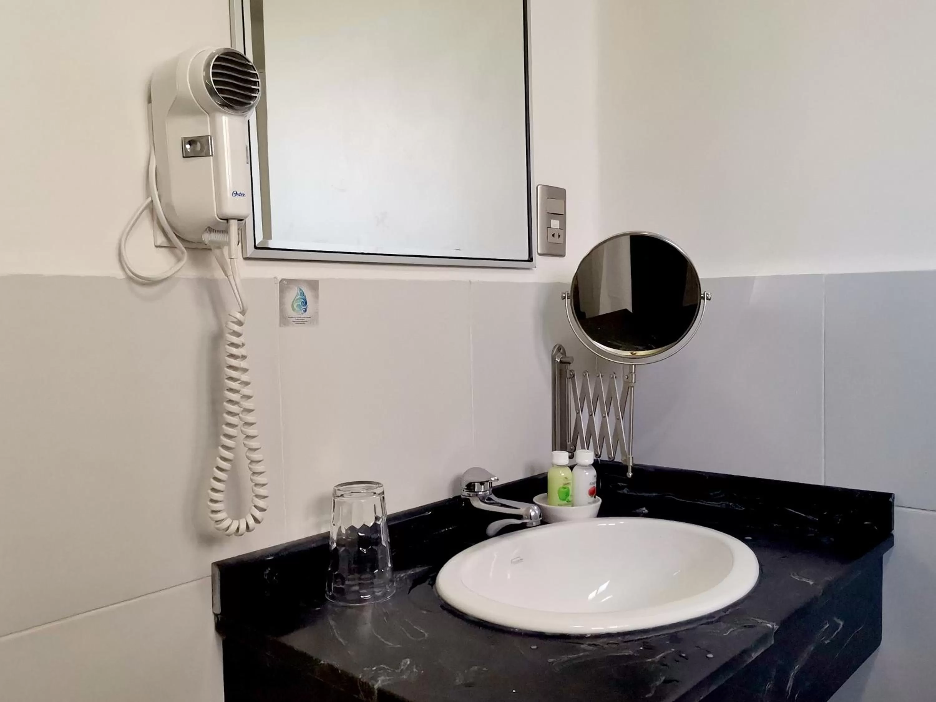 Bathroom in Casa Fusion Hotel Boutique