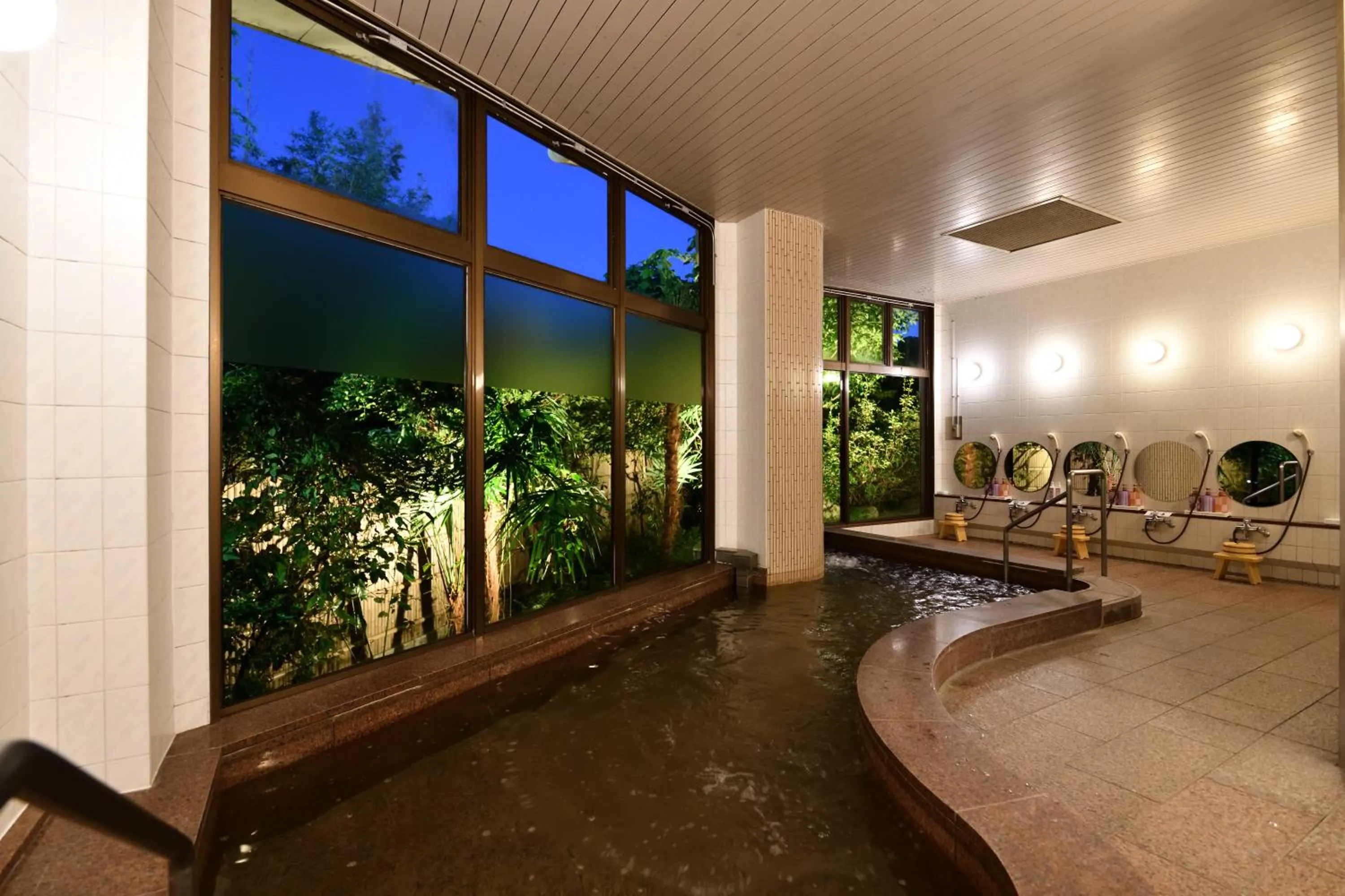 Hot Spring Bath in Ogoto Onsen Yunoyado Komolebi