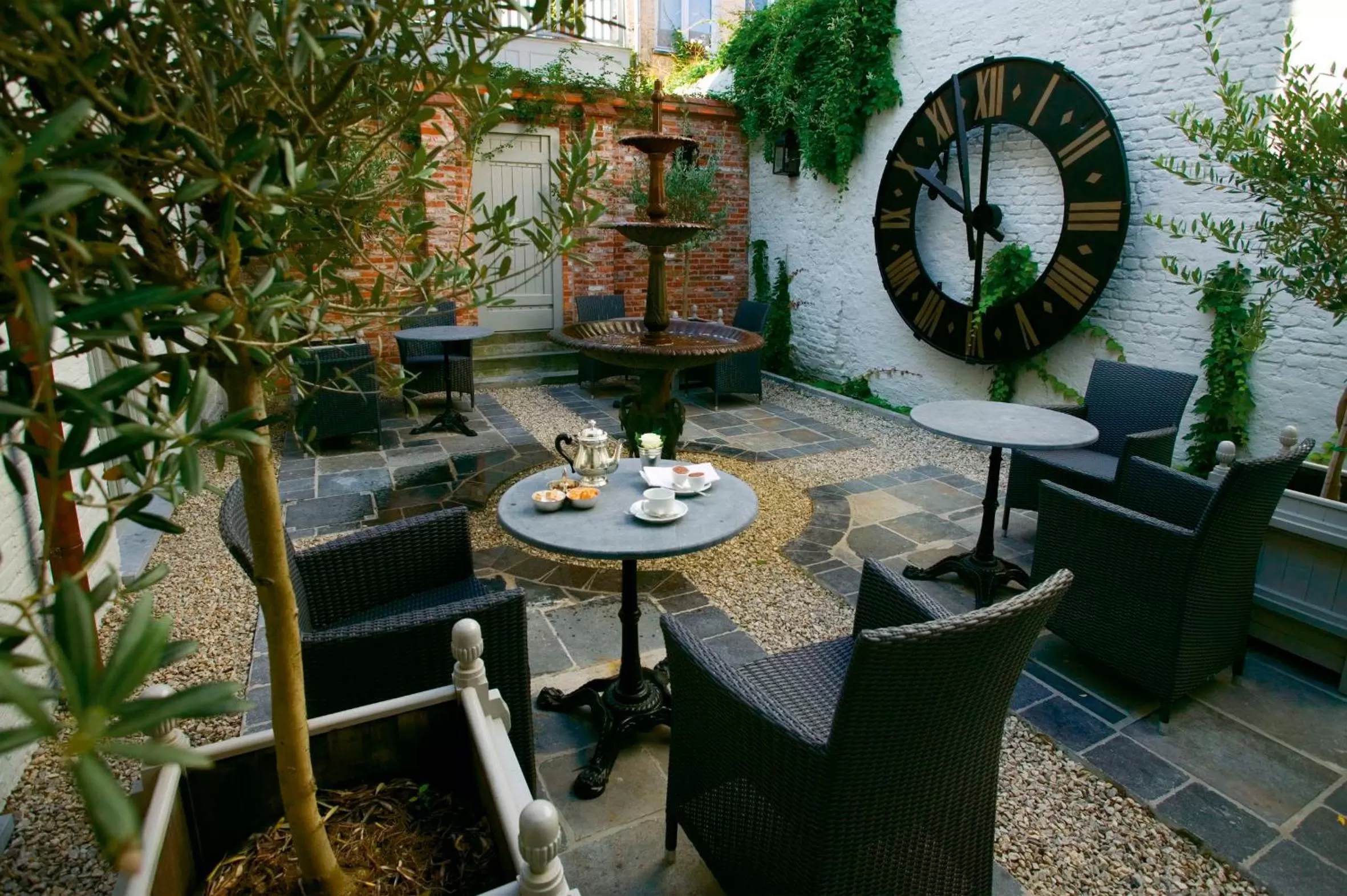 Patio in The Pand - Charming Boutique Hotel