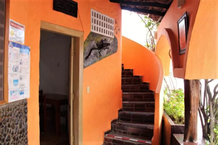 Facade/entrance in Hotel Crossman