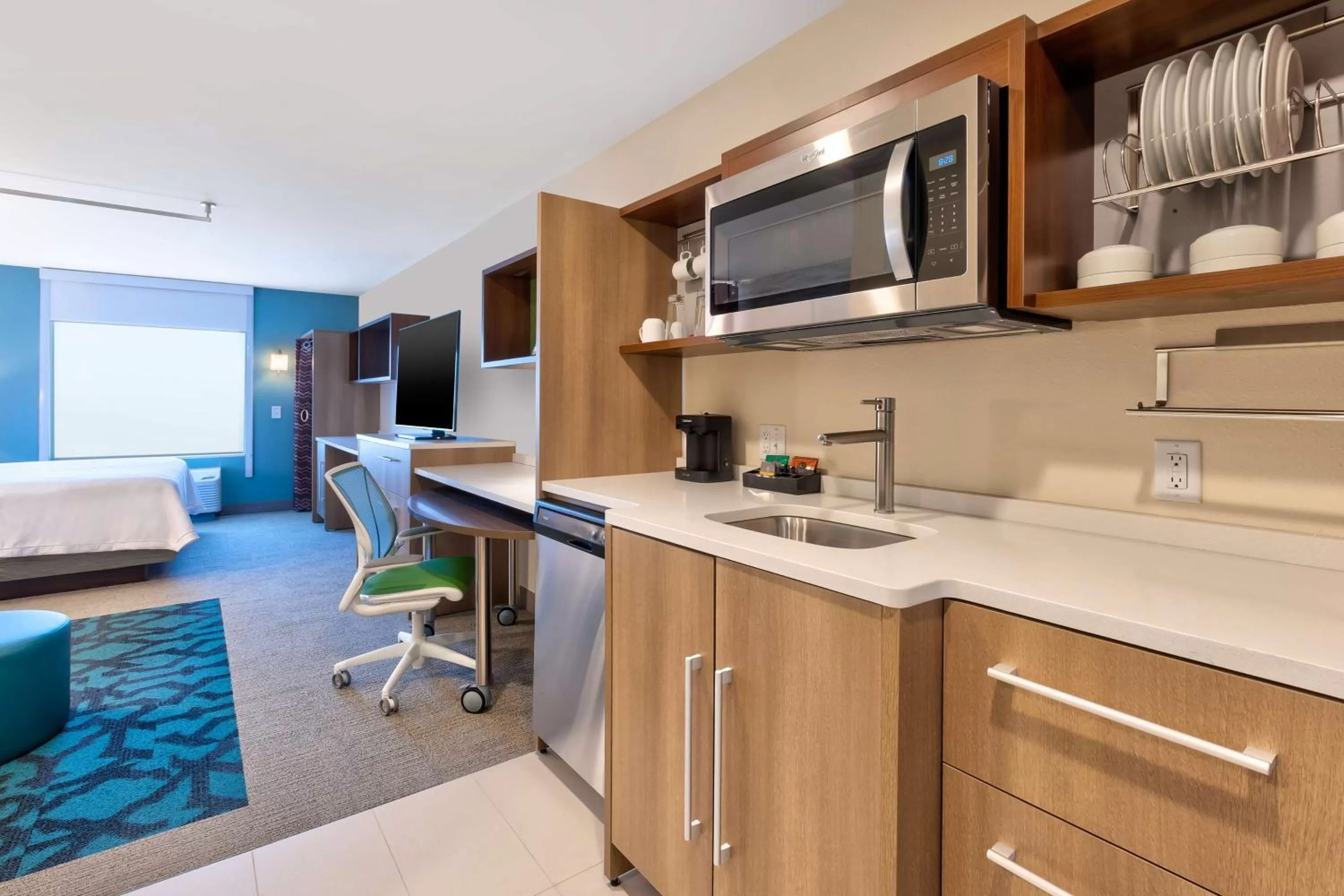 Kitchen or kitchenette in Home2 Suites By Hilton Battle Creek, Mi