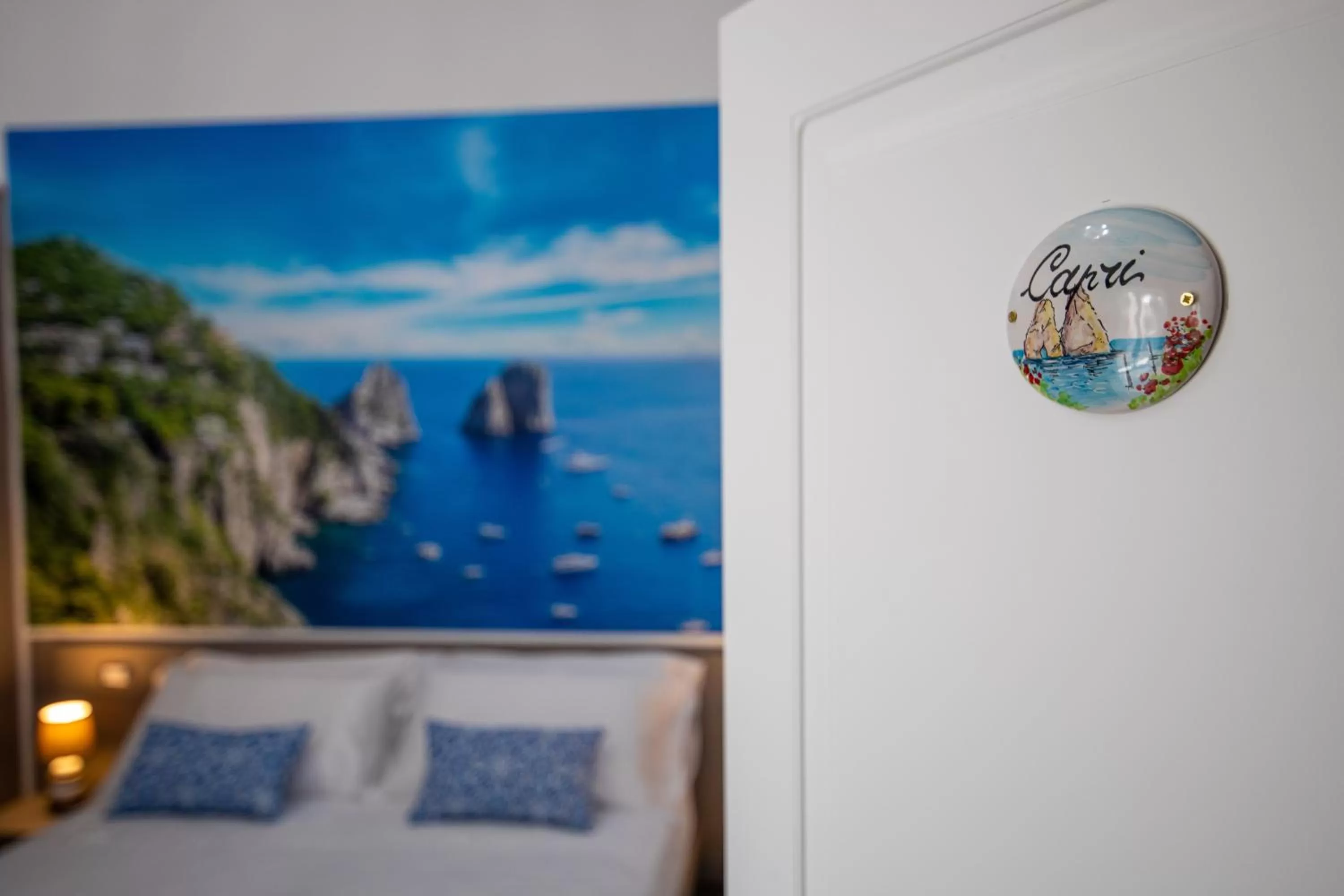 Photo of the whole room, Bed in Palazzo Caracciolo del Sole