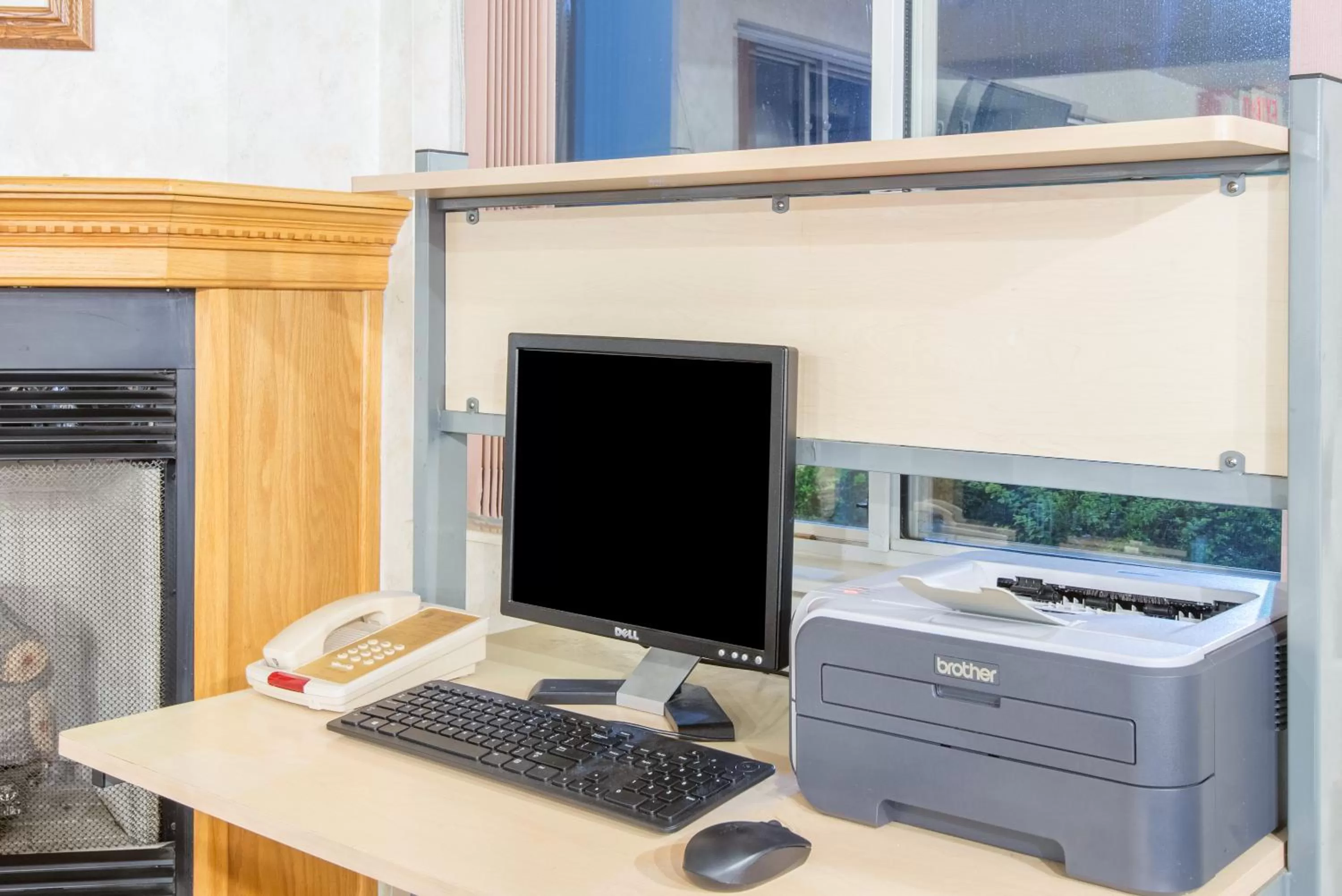 Business facilities in Super 8 by Wyndham West Middlesex/Sharon Area