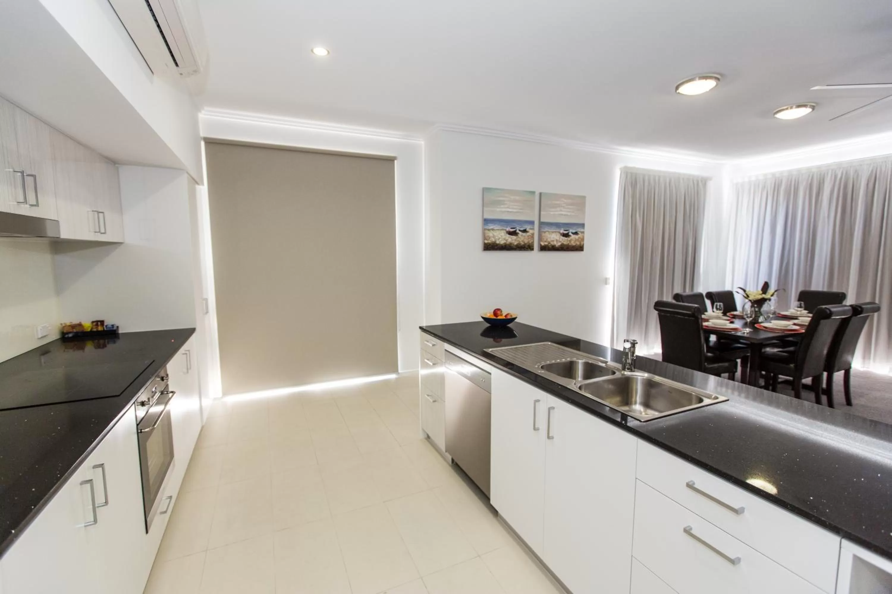 Kitchen or kitchenette in Gladstone Central Plaza Official