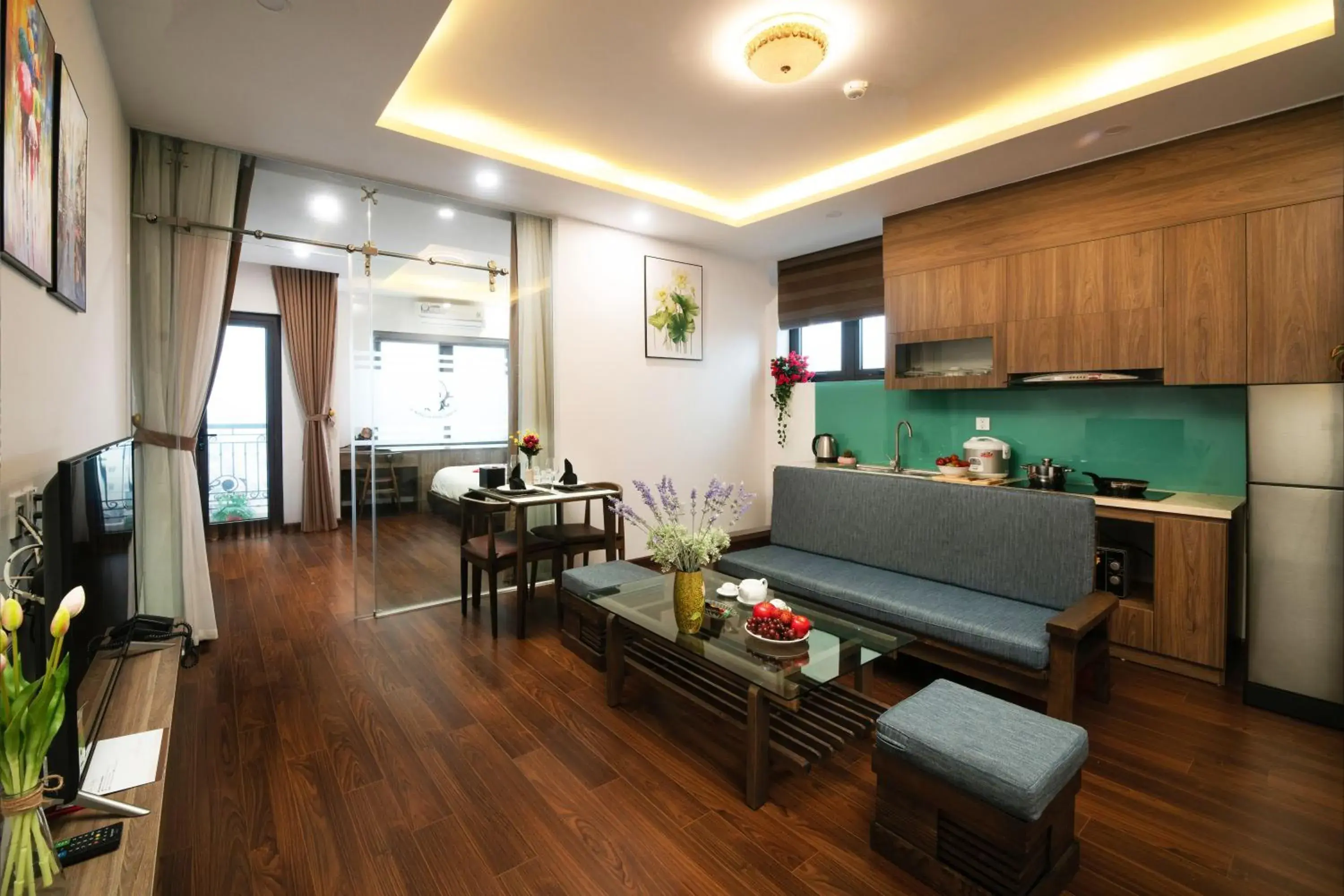 Deluxe Double Room with Balcony in Bao Hung Hotel & Apartment - Tran Thai Tong Deluxe Double Room with Balcony in Bao Hung Hotel & Apartment - Tran Thai Tong