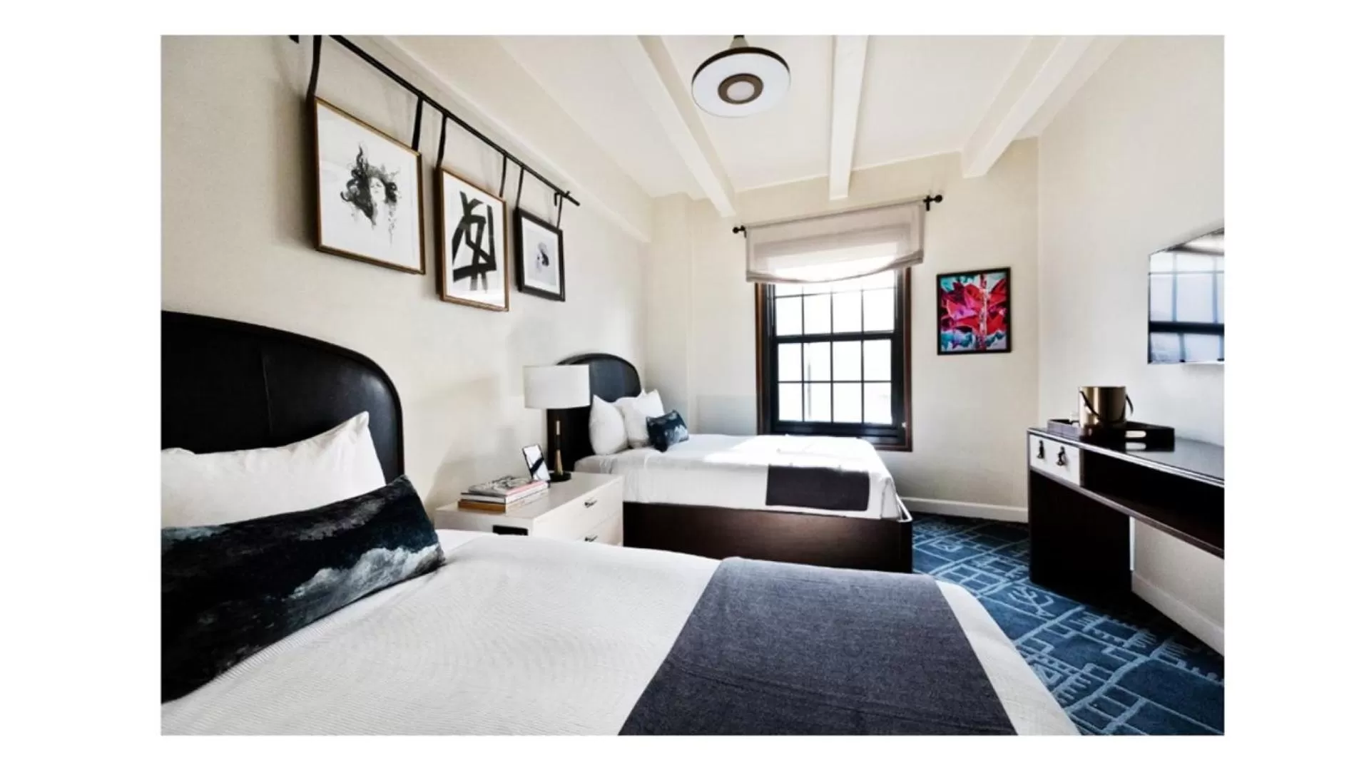 Bed in Hotel Figueroa, Unbound Collection by Hyatt