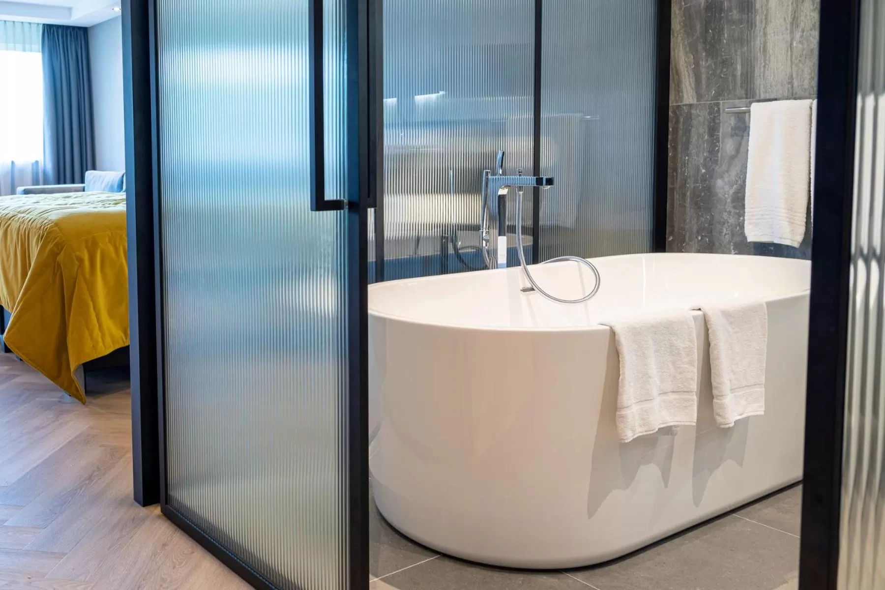 Bathroom, Bed in Van der Valk Cuijk - Nijmegen