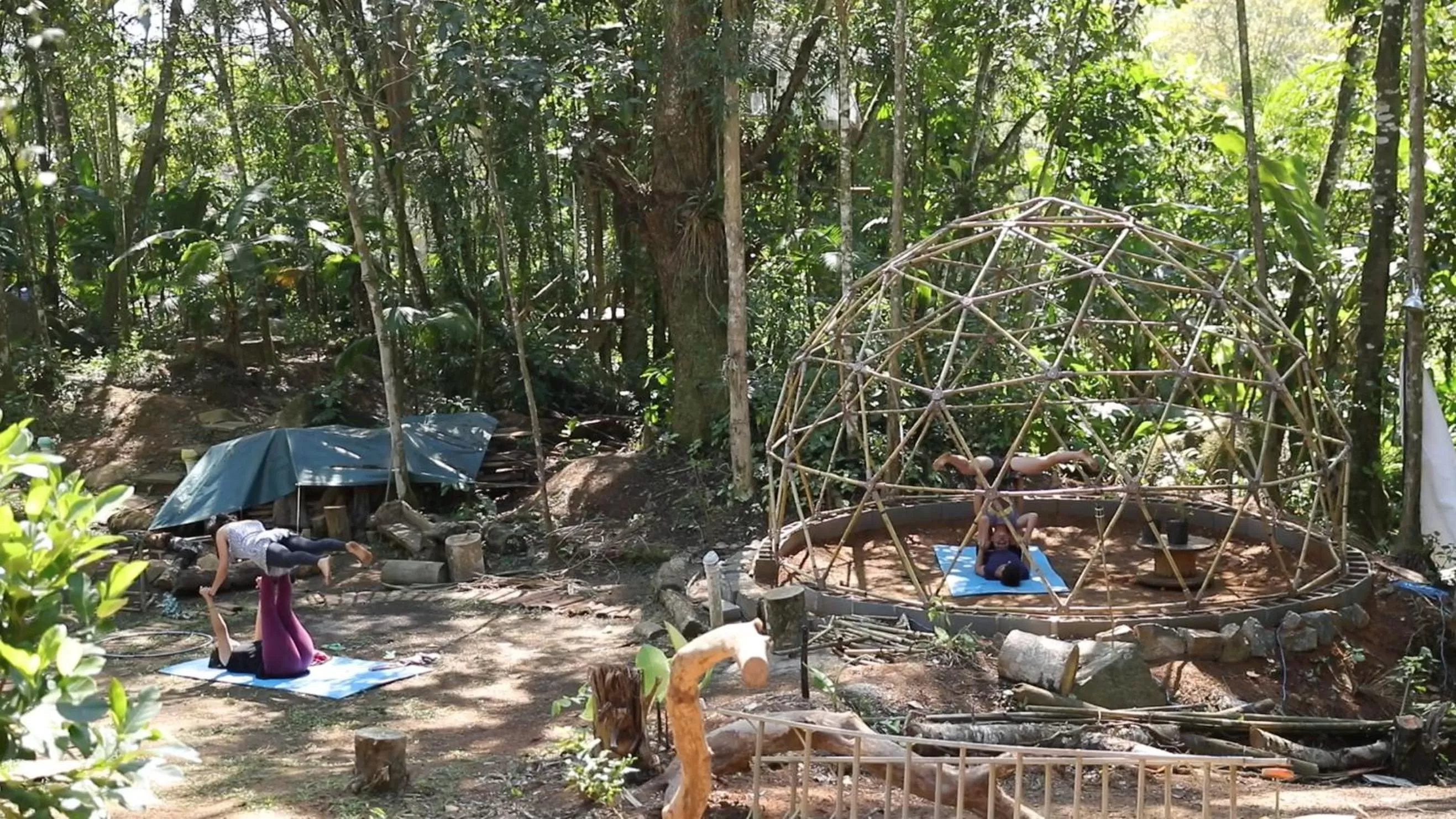 People in Sitio Simple Life