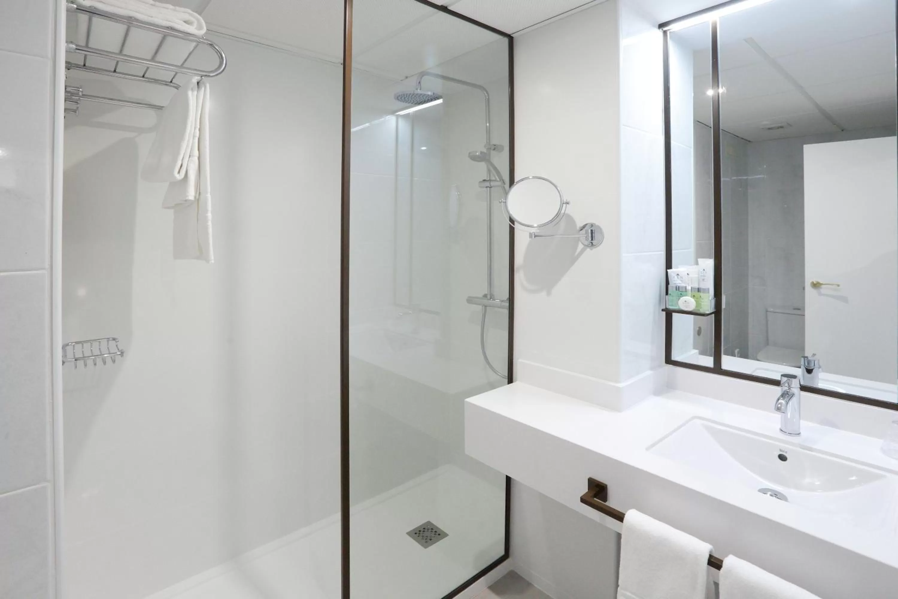 Bathroom in Sercotel Alfonso XIII