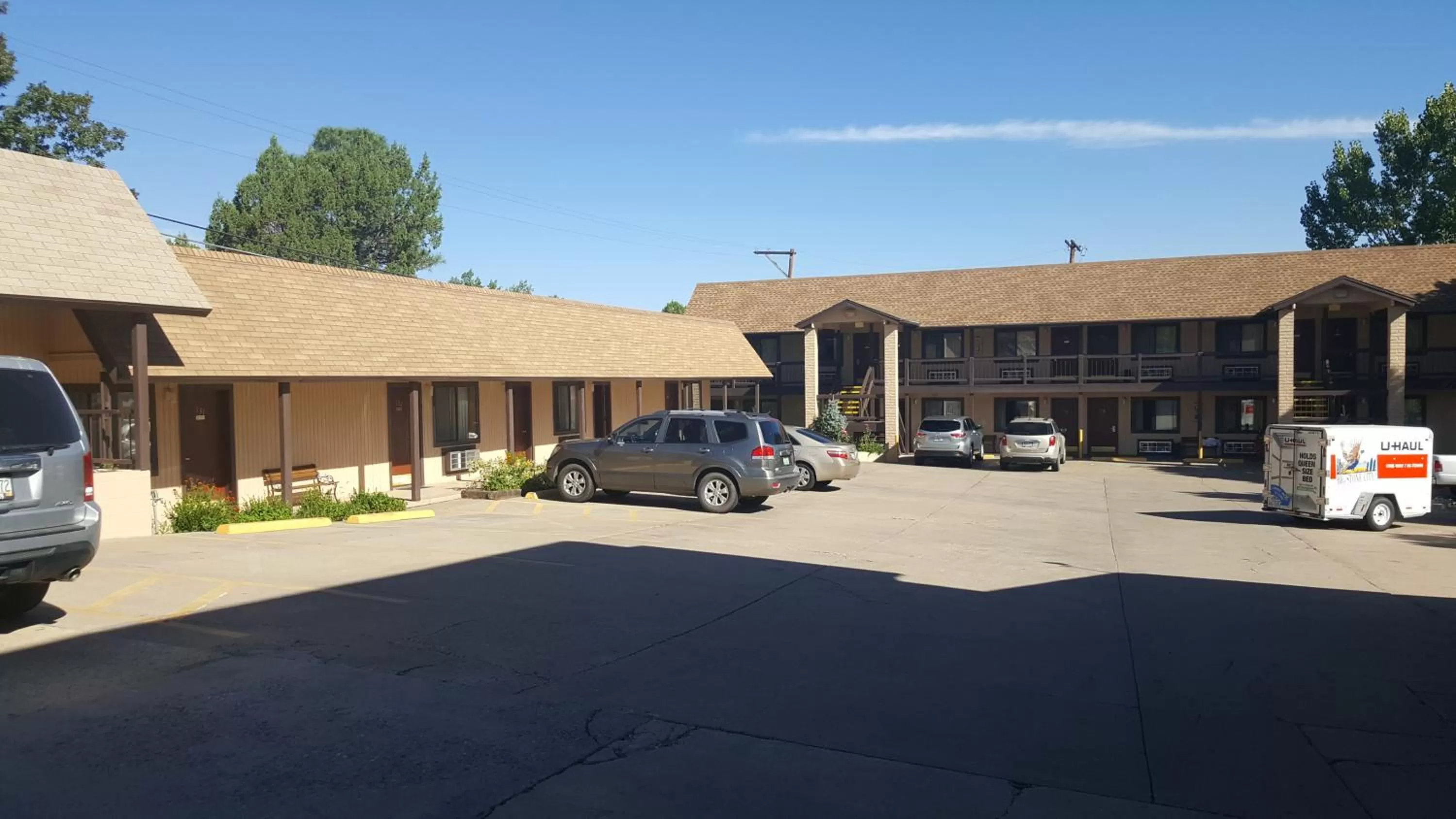 The KC Motel Show Low