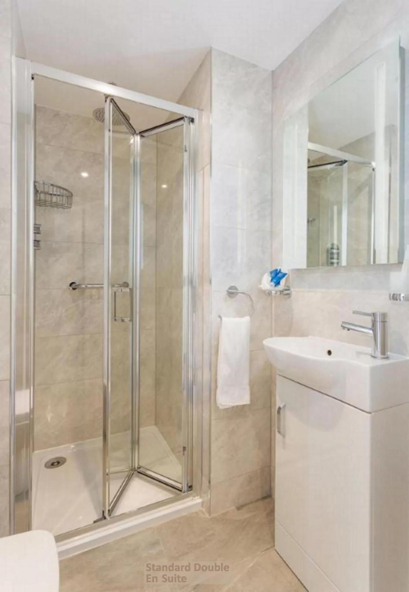 Shower in Gardiner Lodge