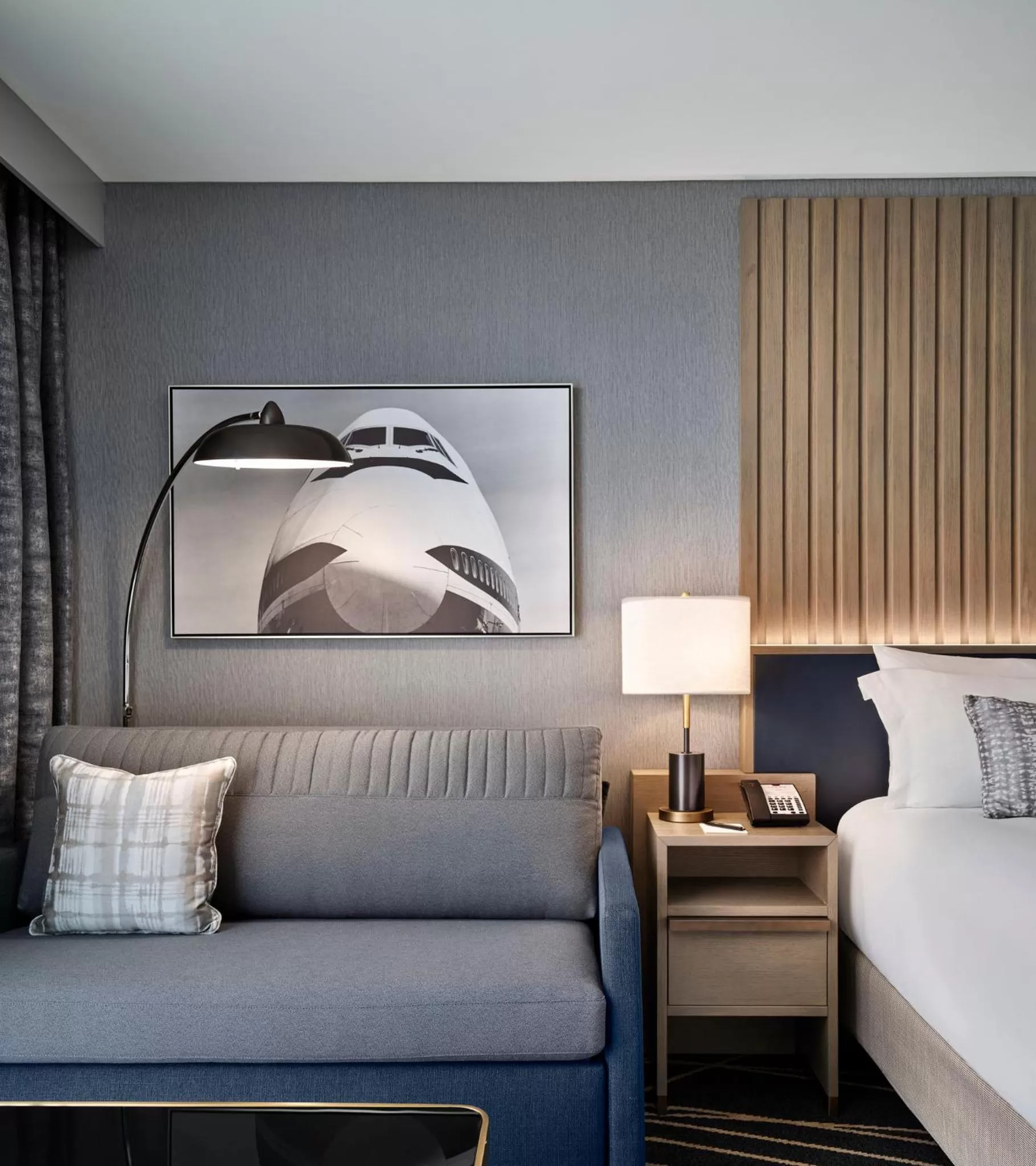 Photo of the whole room, Bed in Loews Kansas City