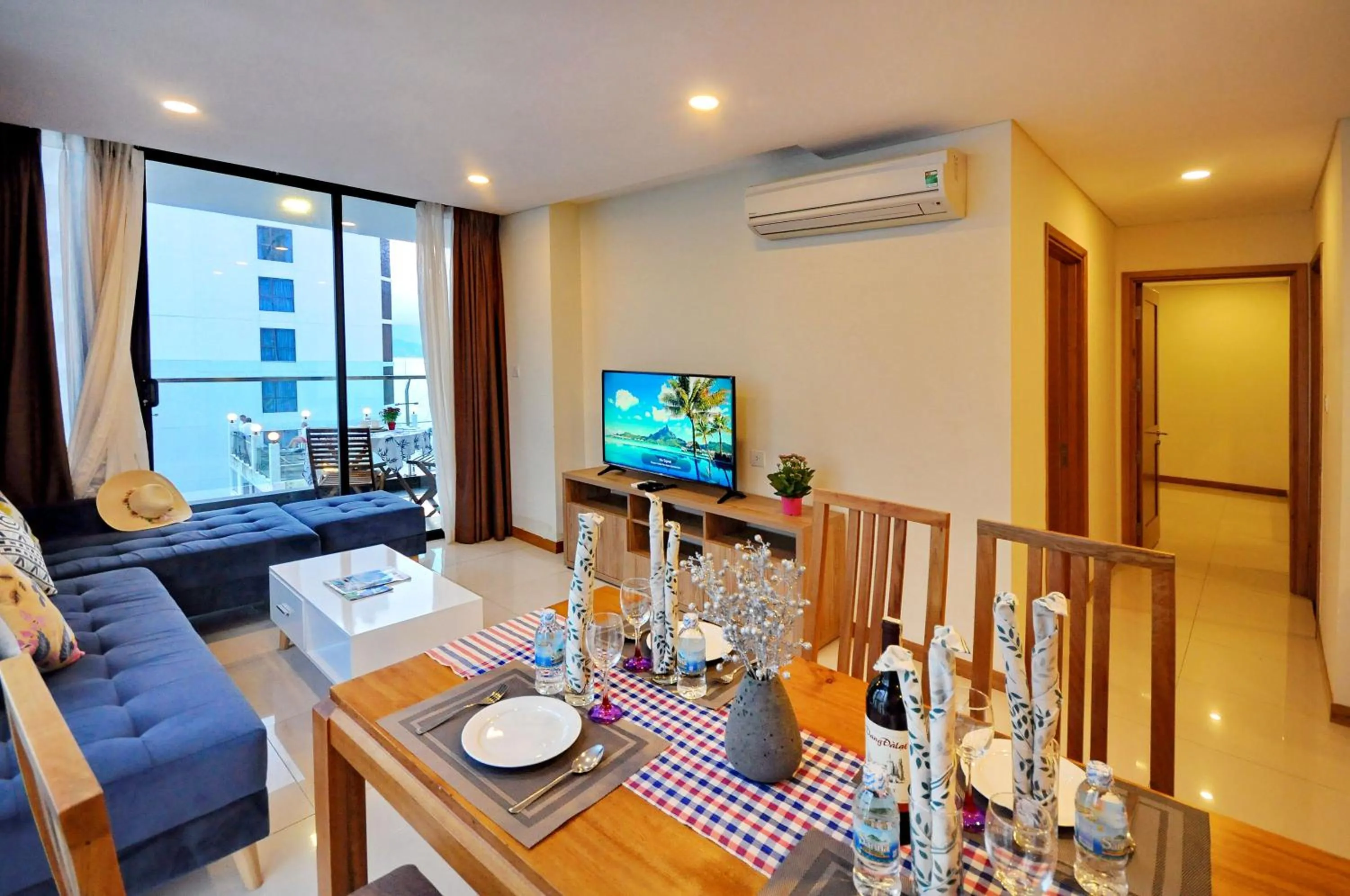 Dining area in Holi Beach Hotel & Apartments