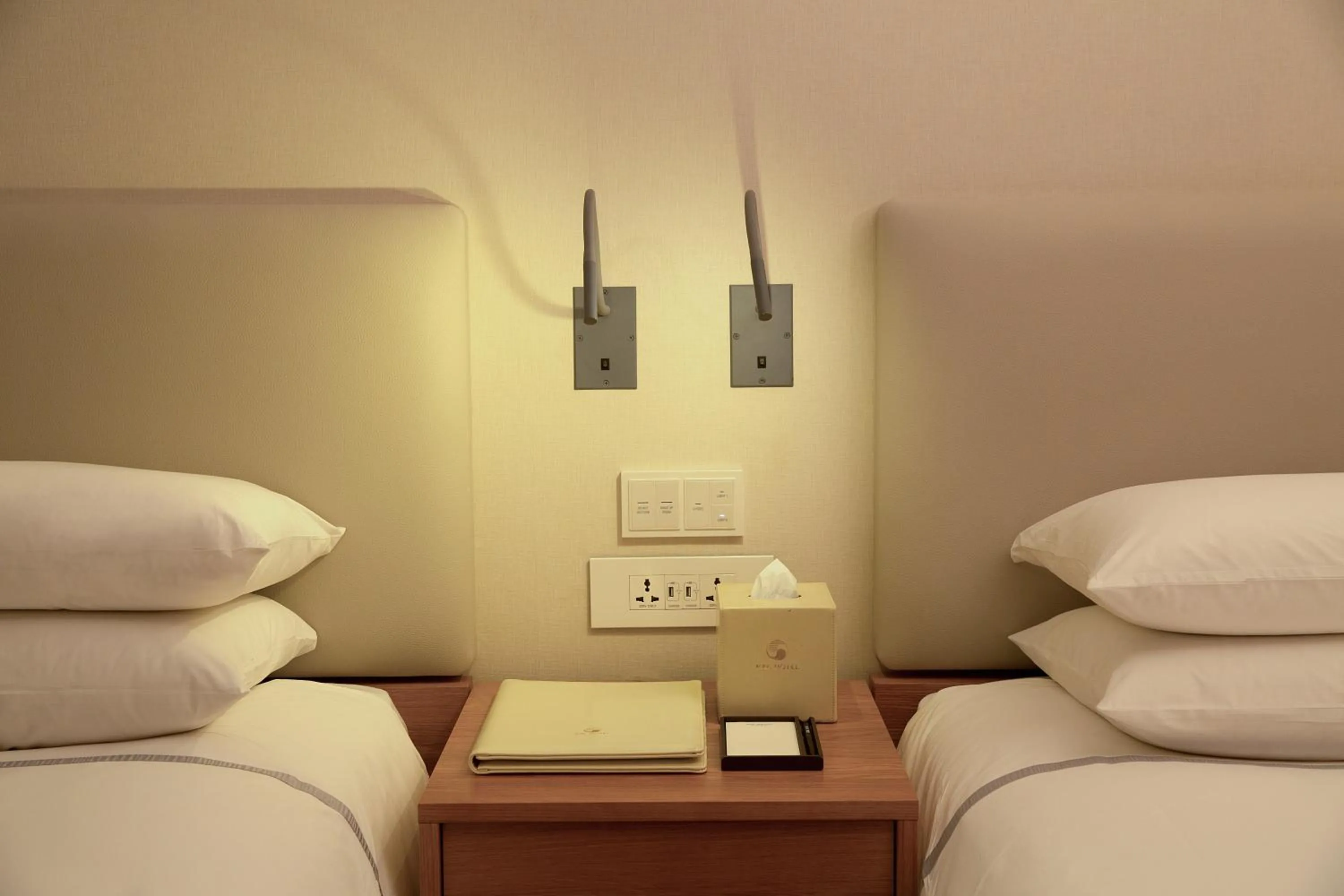 Bed in Seogwipo KAL Hotel