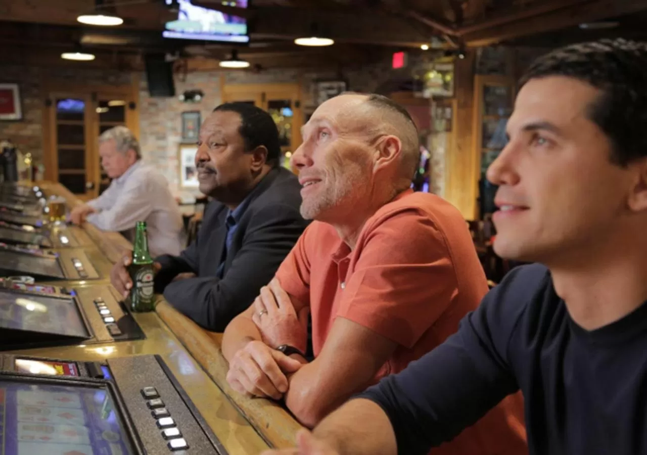 Lounge or bar in Cypress Bayou Casino Hotel