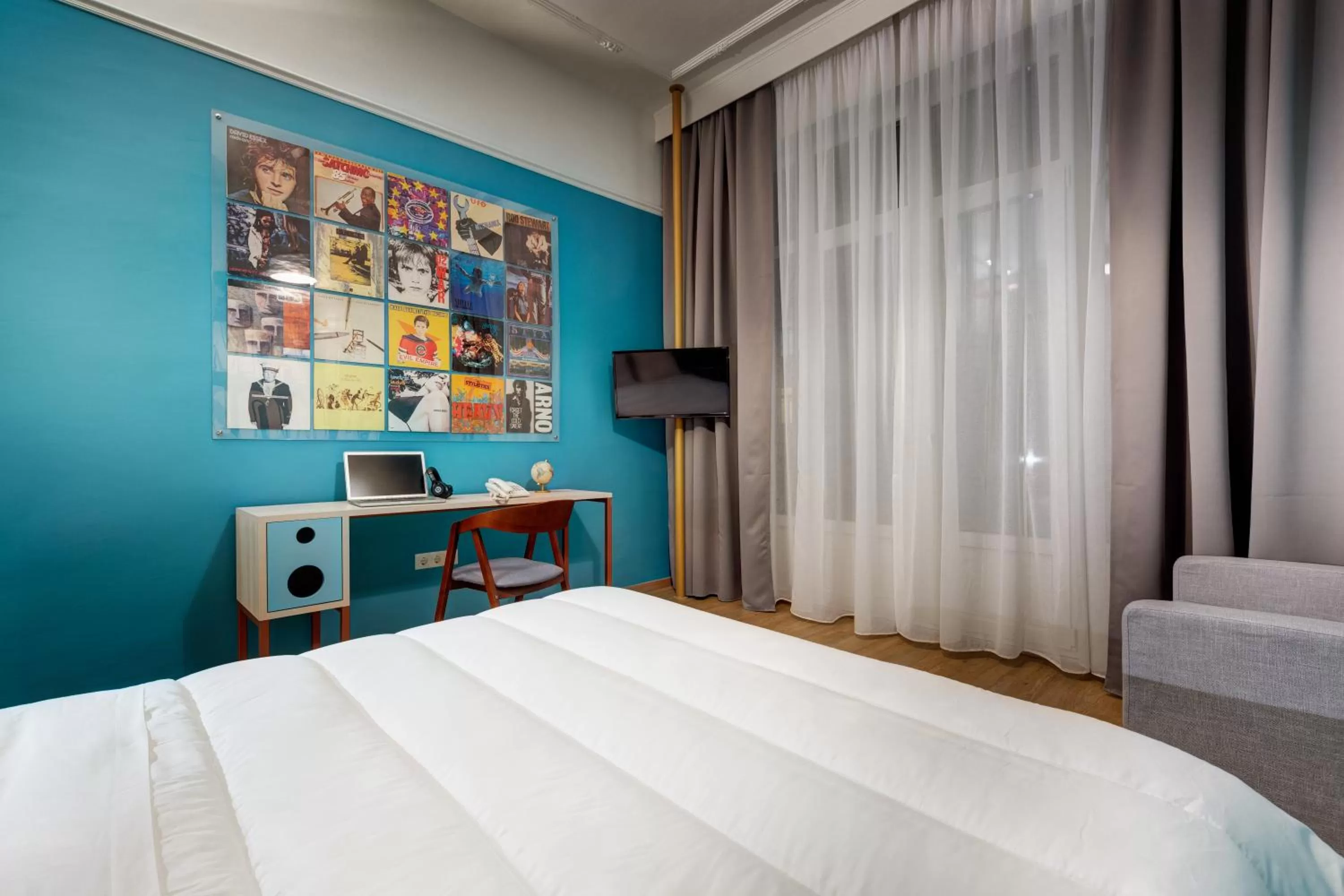 Living room, Bed in Colors Urban Hotel Thessaloniki