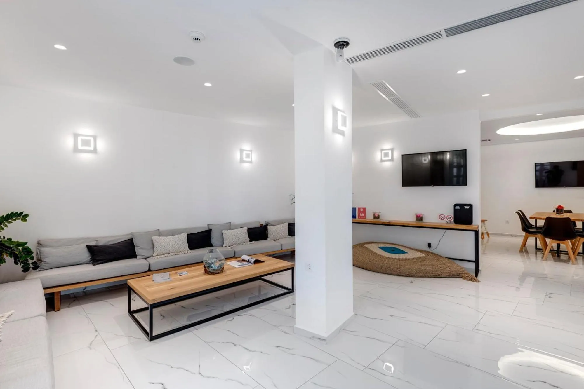 Seating area in Makis Place