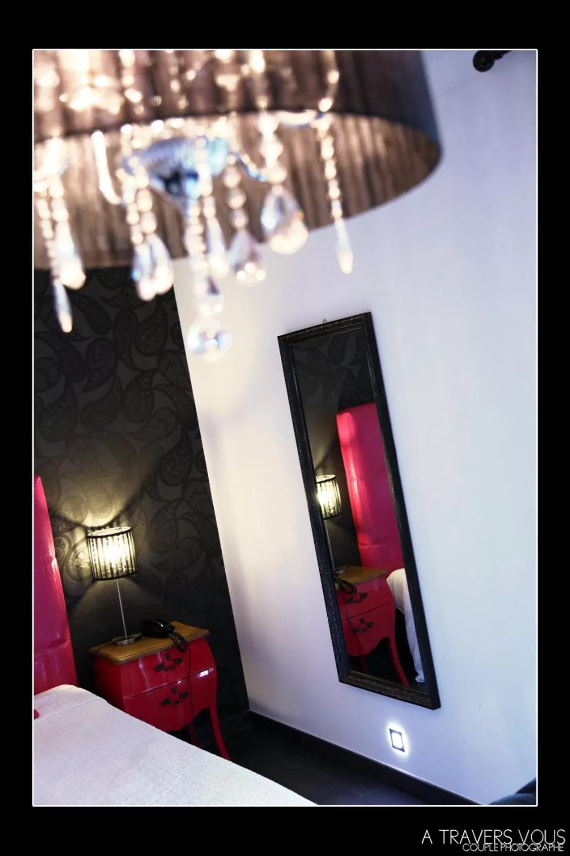 Bed in V E R O N E - Rooms & Suites - Liège - Rocourt