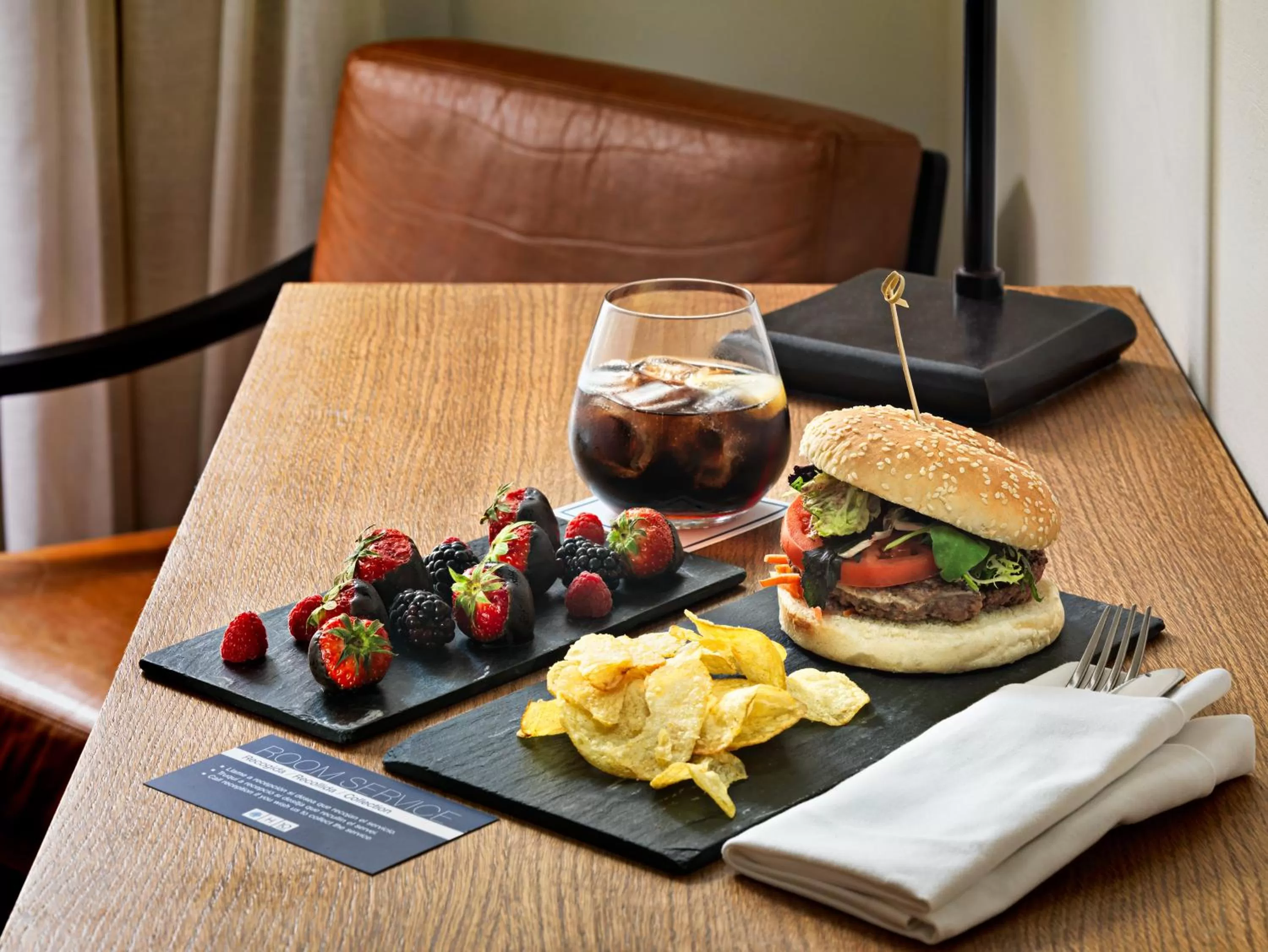 Food and drinks in H10 Metropolitan 4* Sup