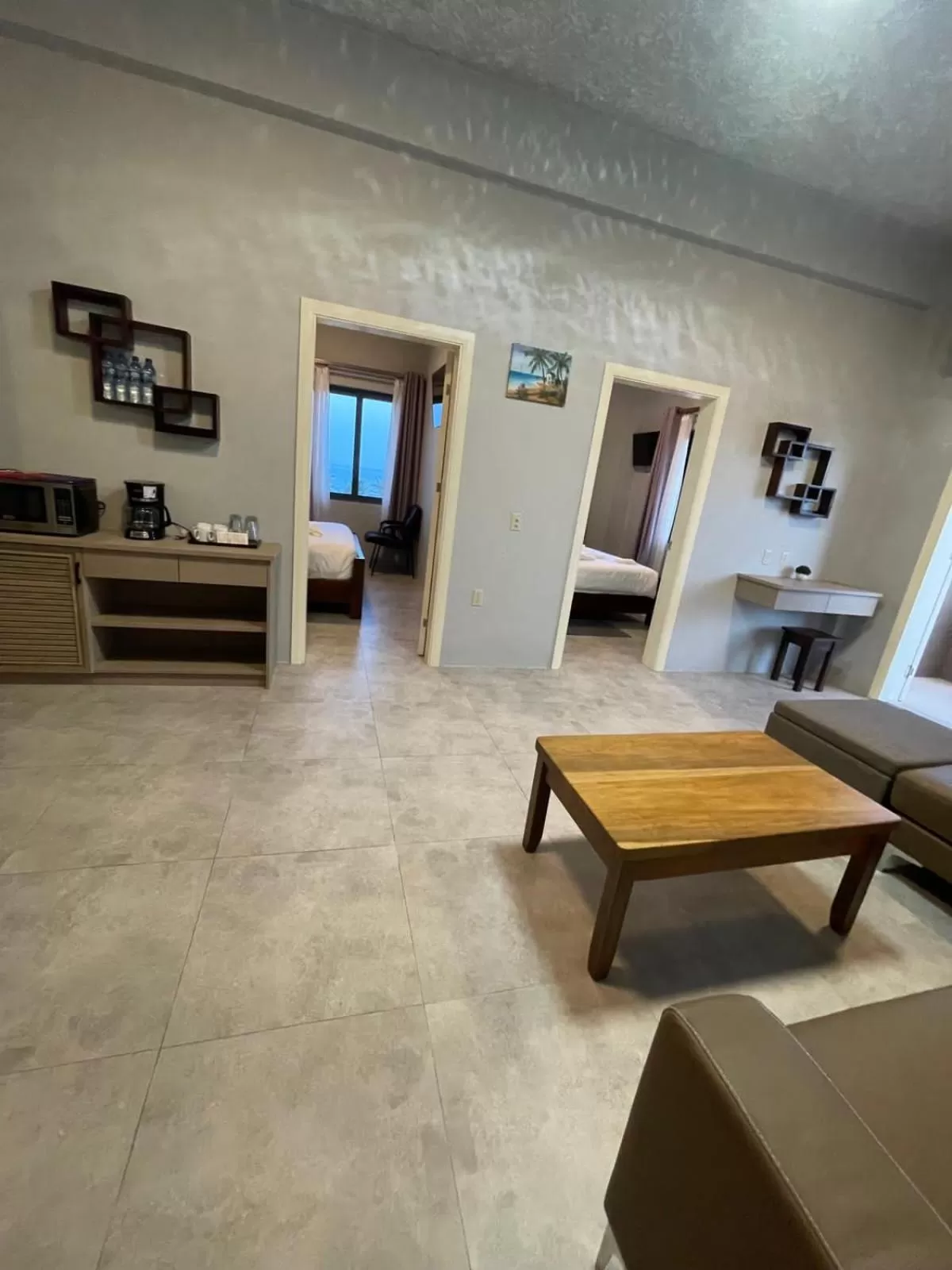 Living room in Coral View Hotel & Resort