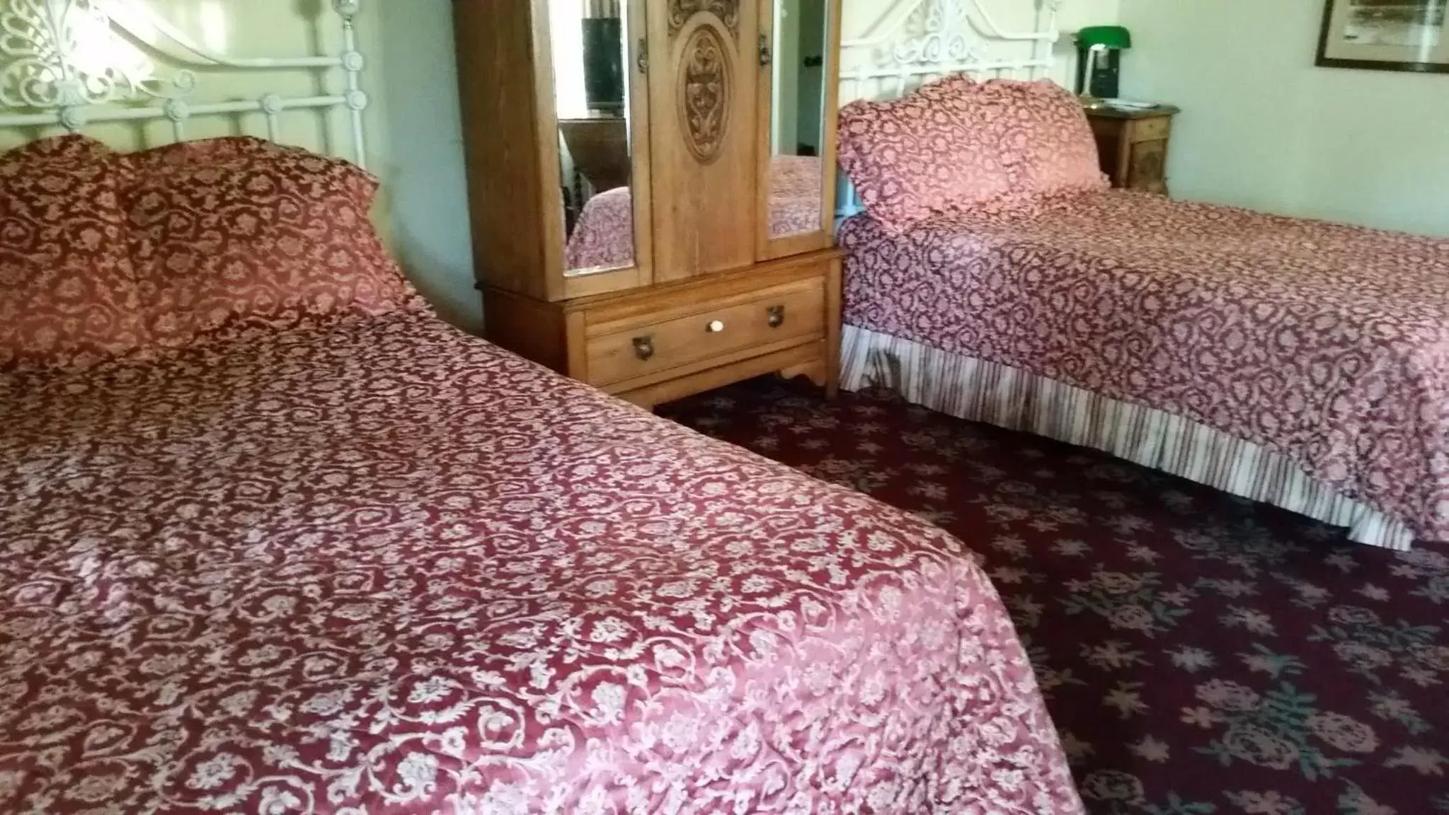 Superior Double Room with Two Double Beds in Mendocino Hotel & Garden Superior Double Room with Two Double Beds in Mendocino Hotel & Garden