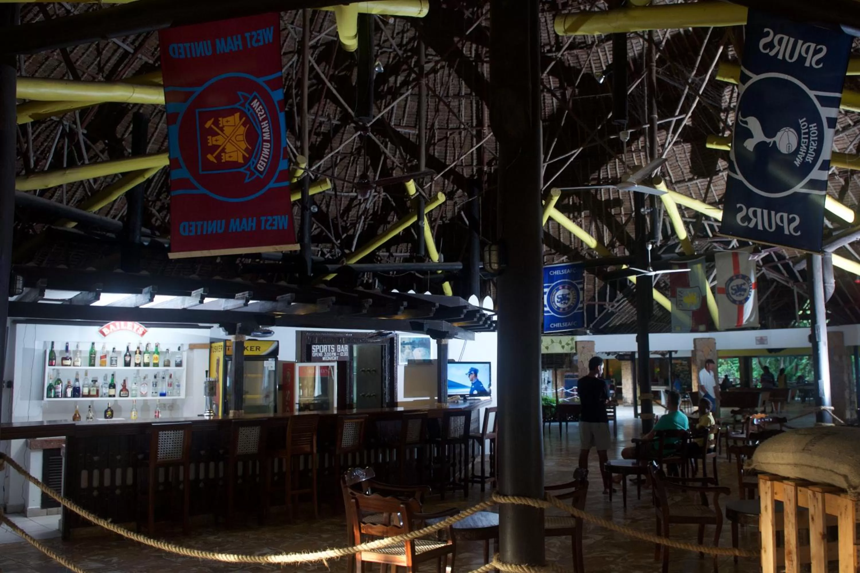 Lounge or bar in Voyager Beach Resort