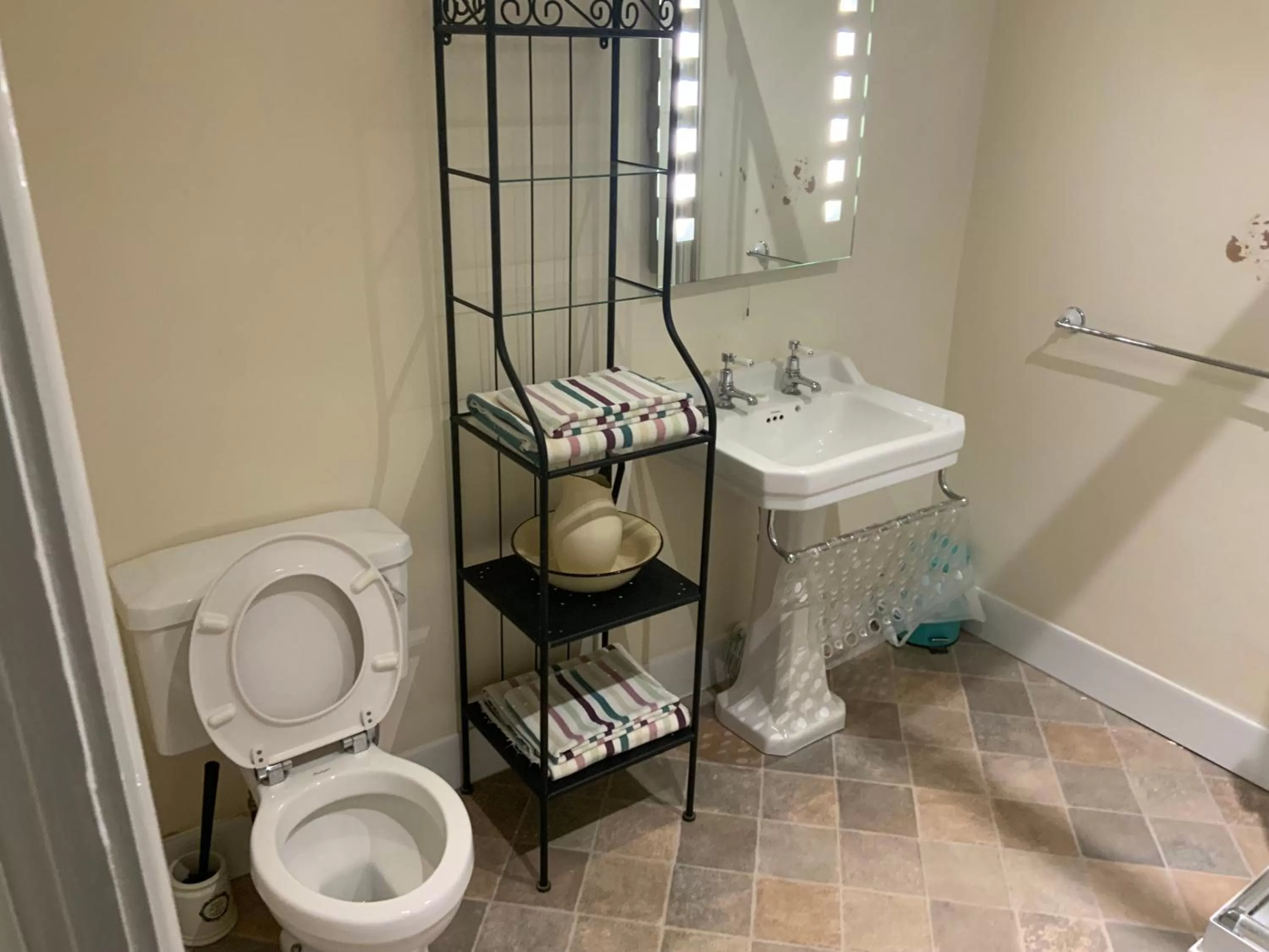 Property building in Wheldale Hotel