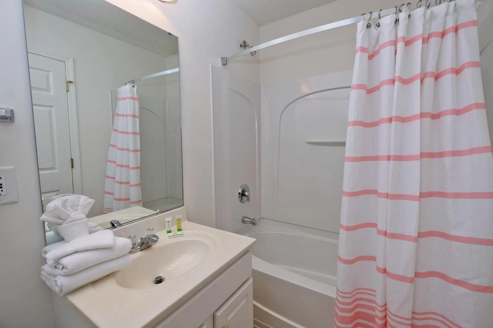 Bathroom in Barefoot Resort Golf & Yacht Club Villas