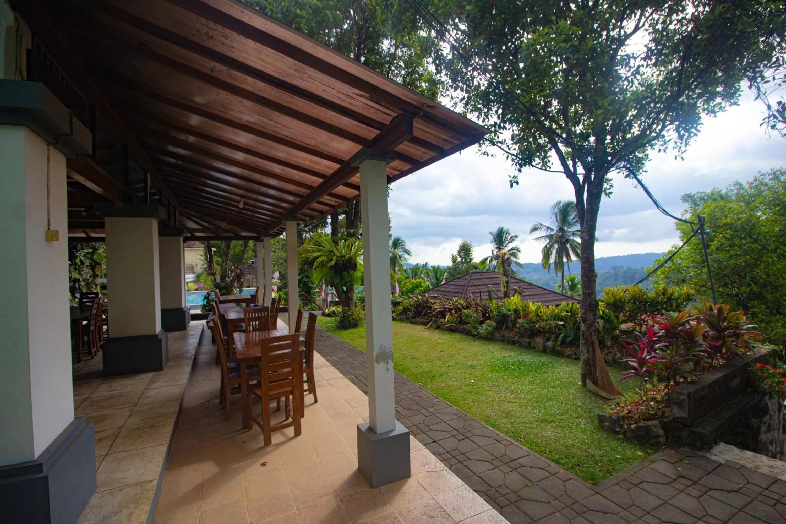 Restaurant/places to eat in VILLA IPSA