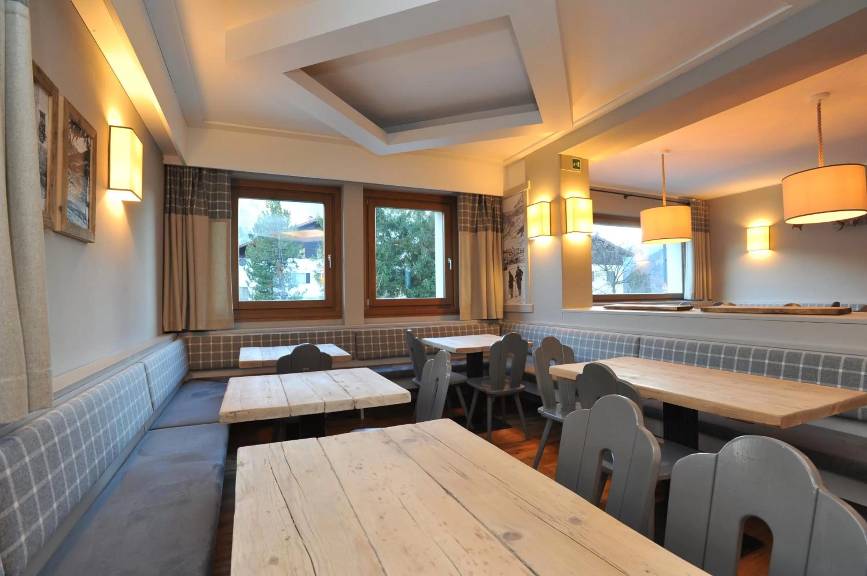 Lounge or bar in Baita Fanti Ski & Bike