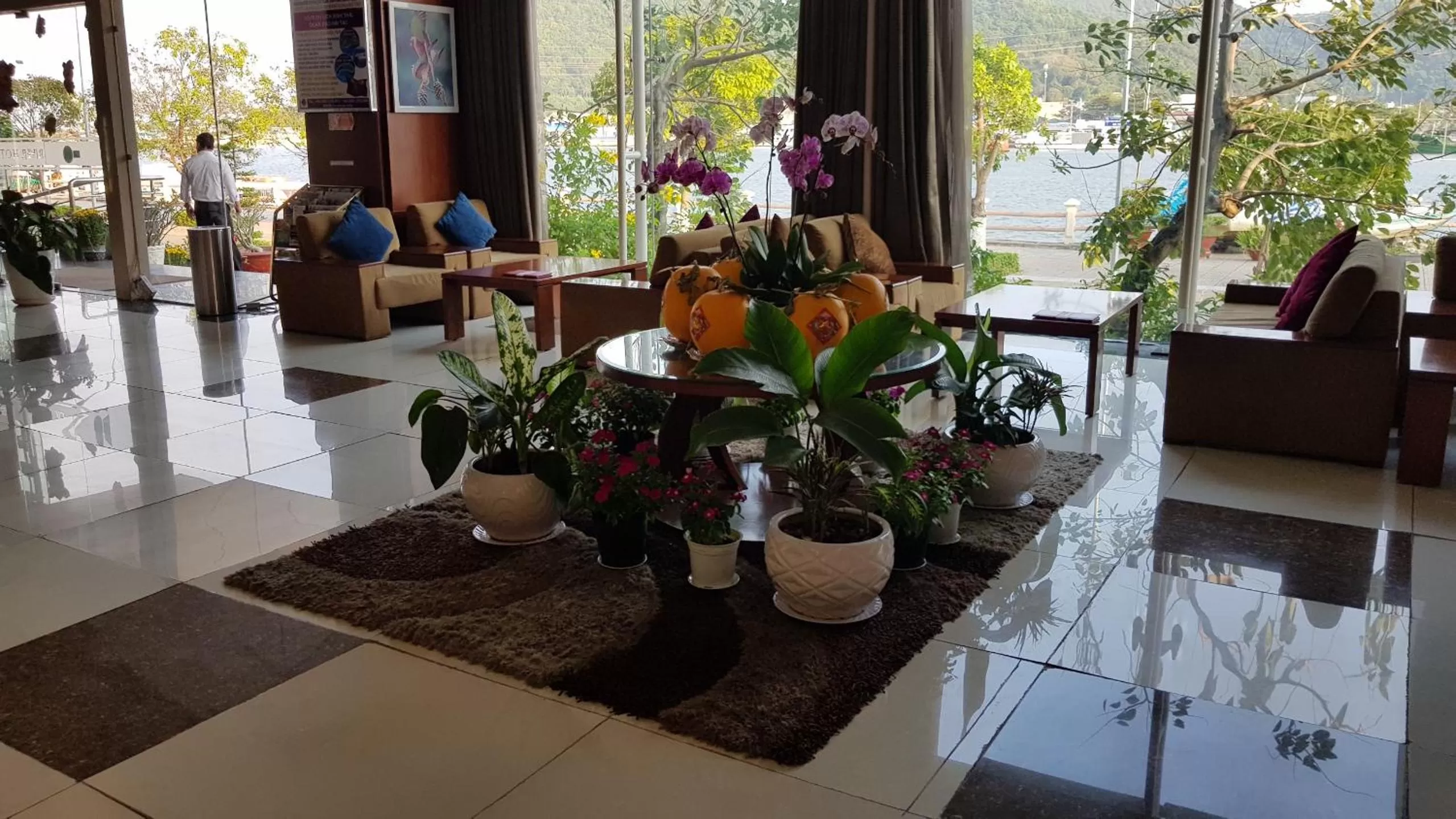 Decorative detail in River Hotel