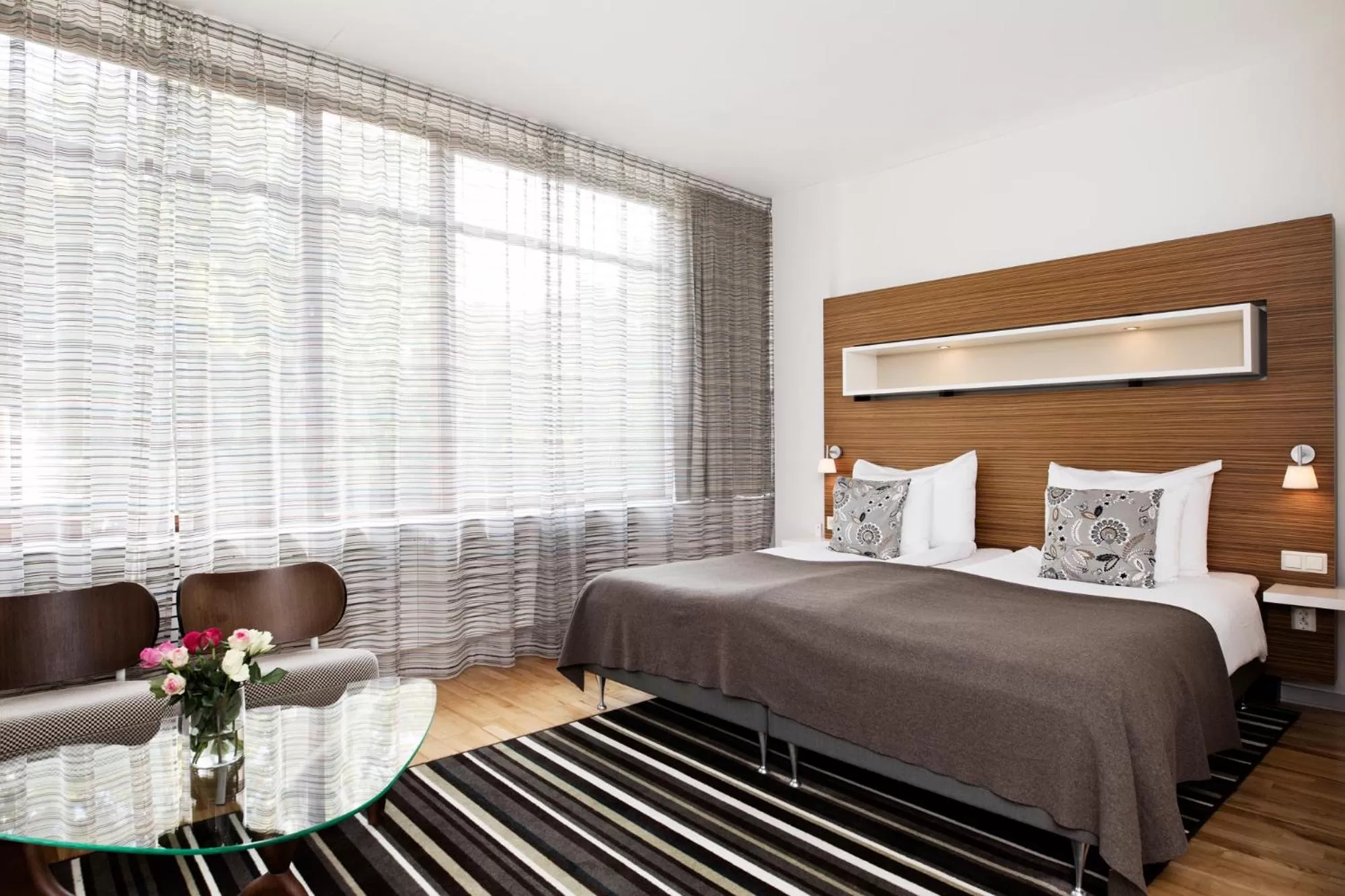 Bed in ProfilHotels Savoy