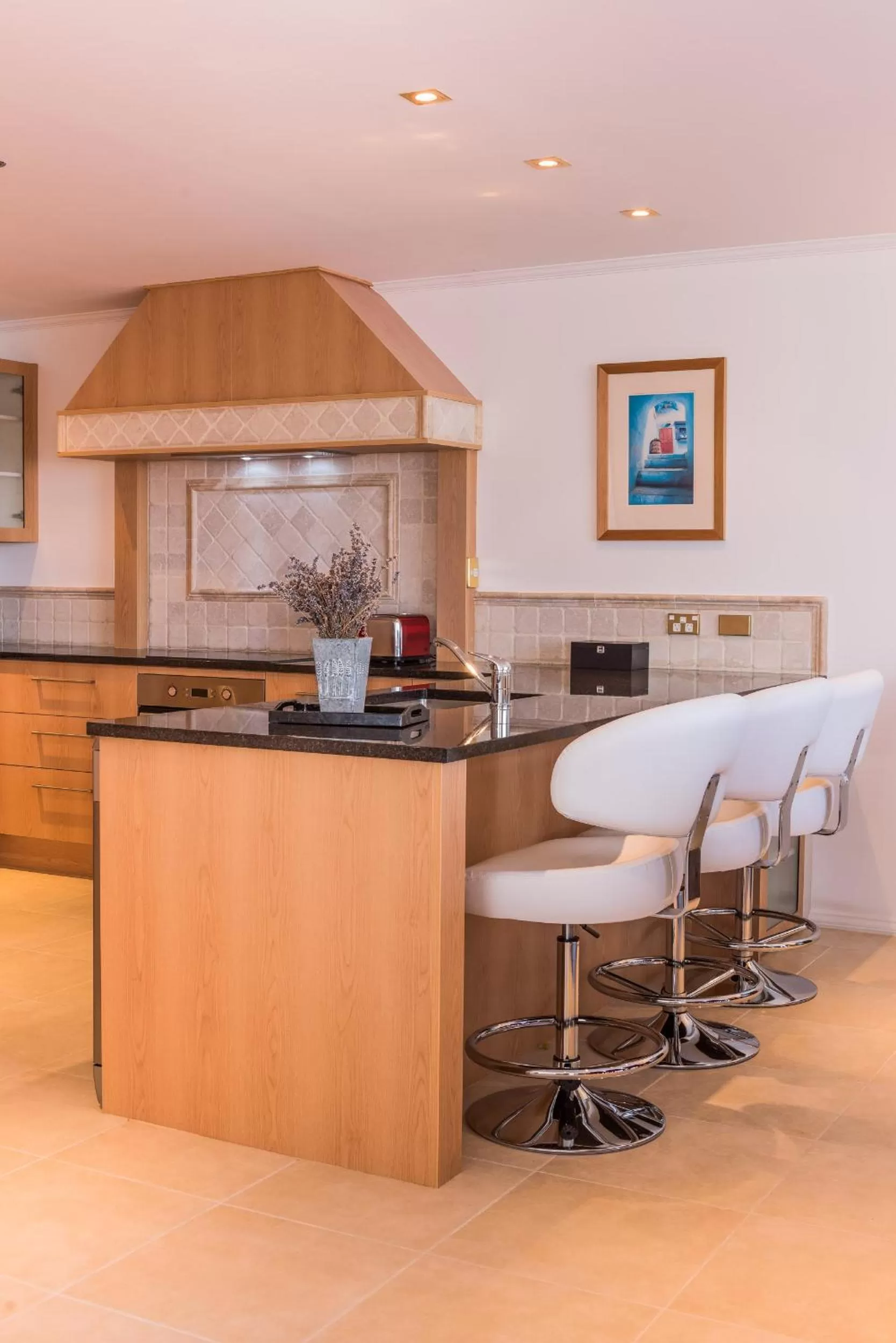 Kitchen or kitchenette in Fino Hotel & Suites