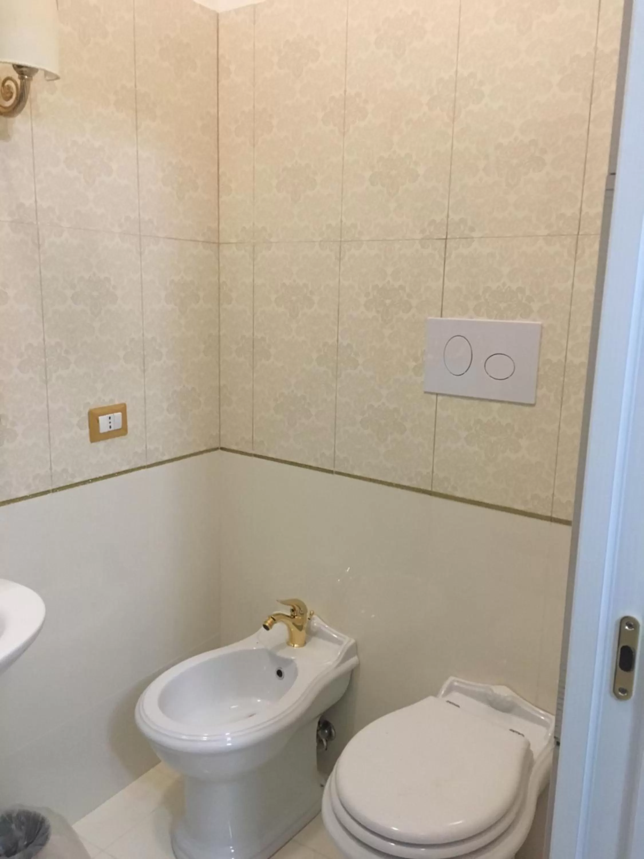 Bathroom in Beauty House