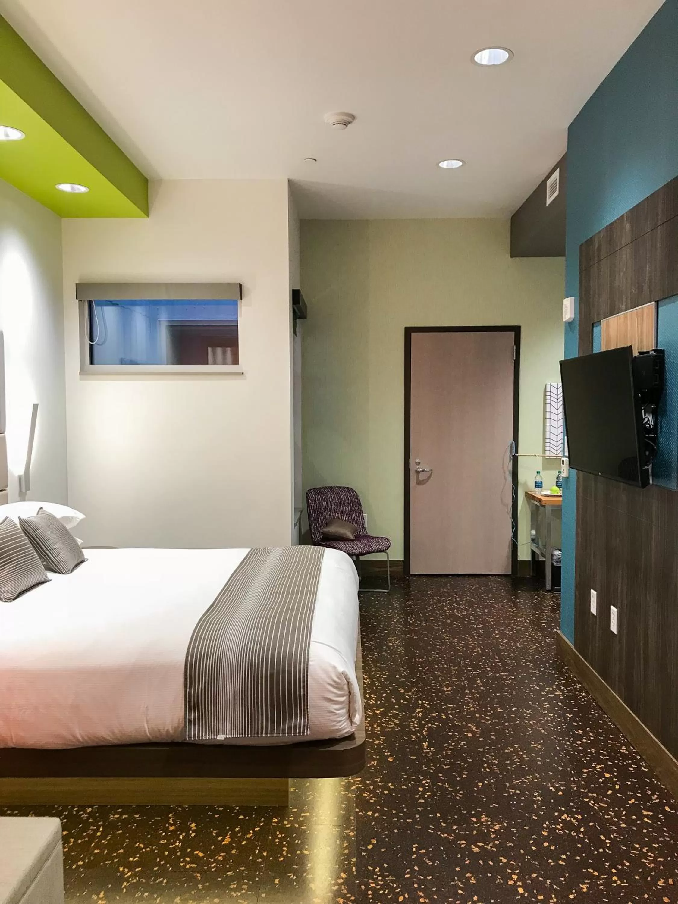 Photo of the whole room, Bed in CityFlatsHotel - Grand Rapids, an Ascend Collection Hotel