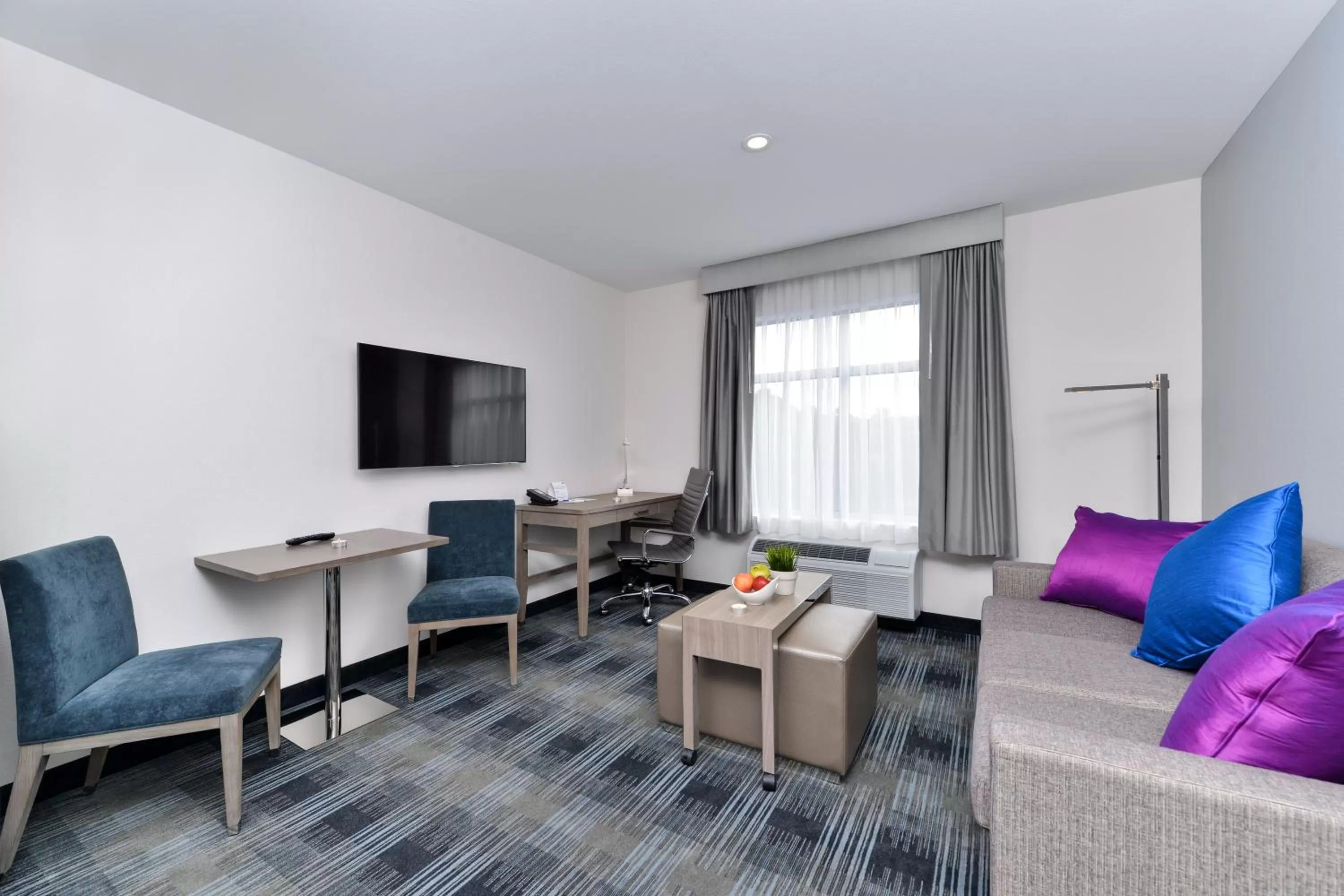 Photo of the whole room in Holiday Inn Express & Suites San Diego - Mission Valley by IHG
