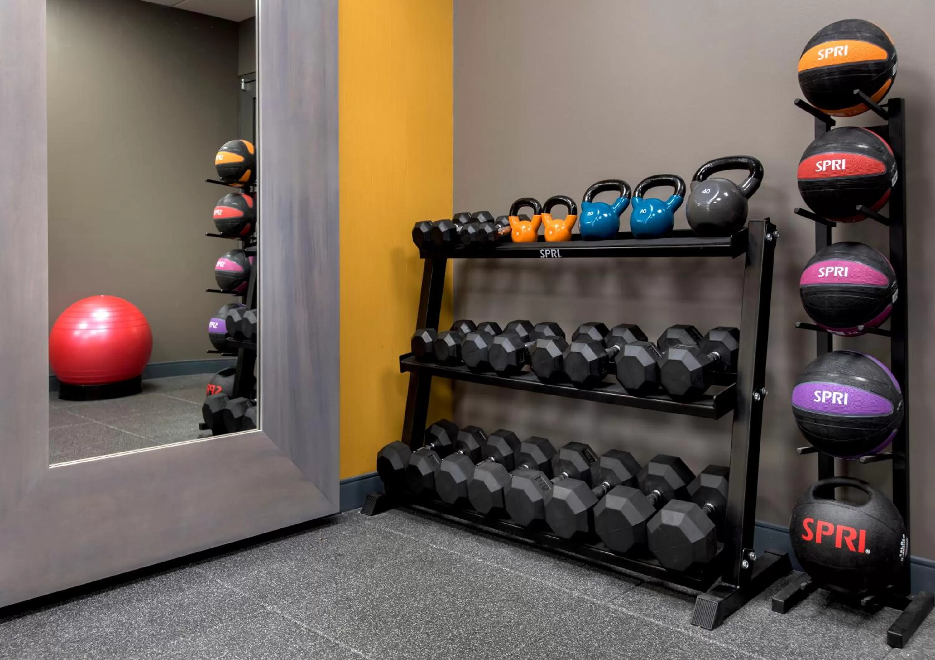 Fitness centre/facilities in Hayes Street Hotel Nashville