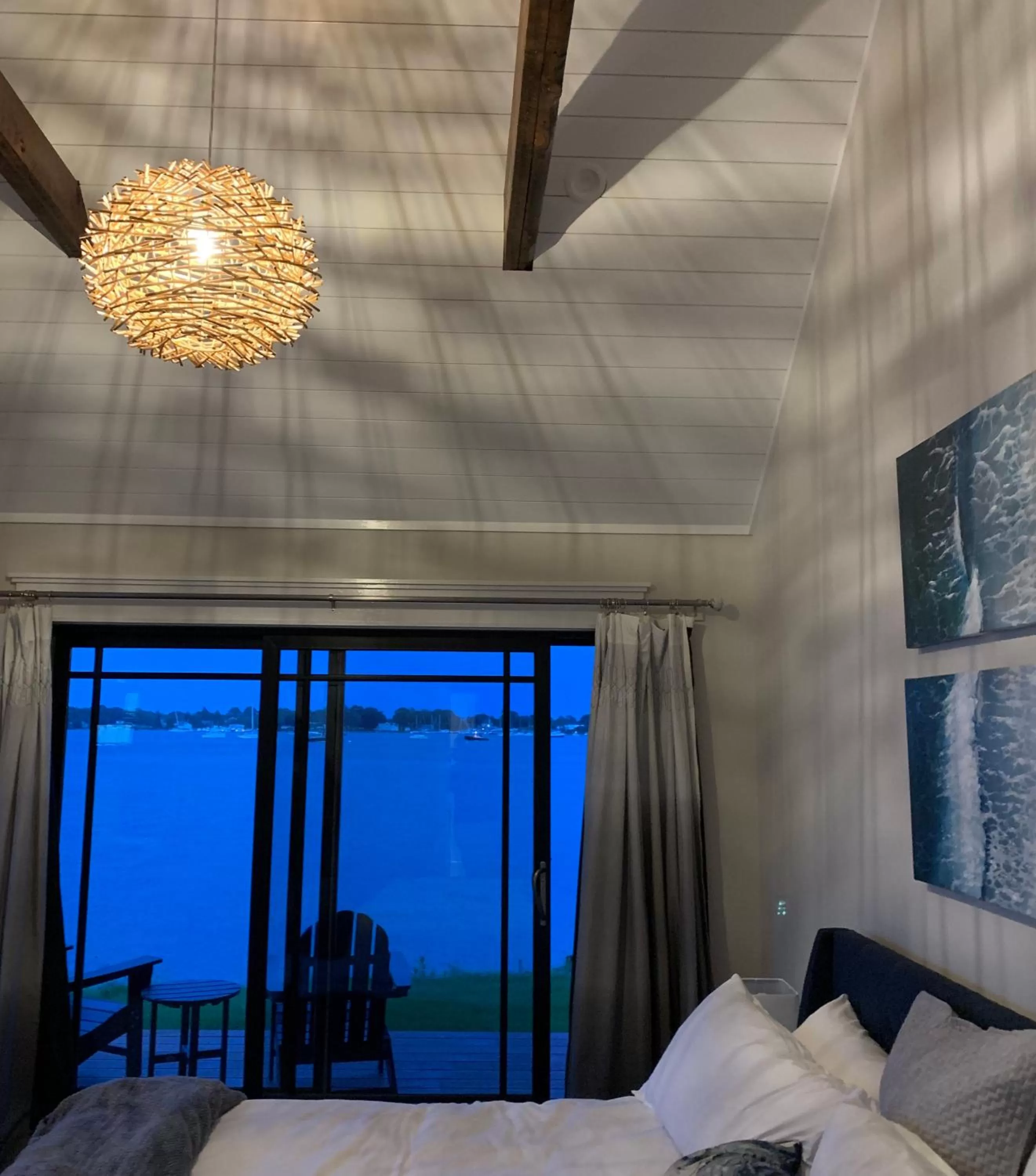 Patio, Bed in Harbor View Landing