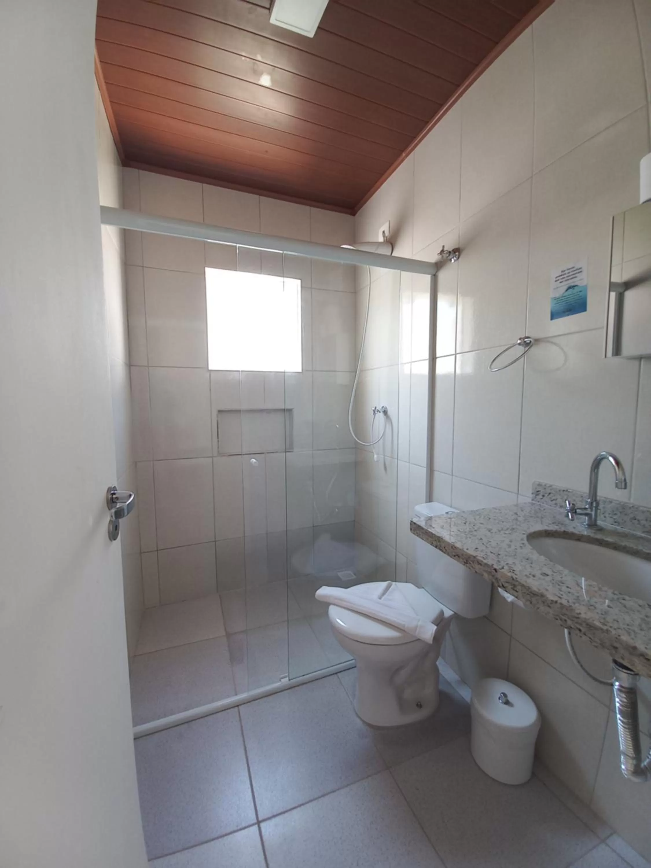 Bathroom in Hotel e Pousada Pouso54