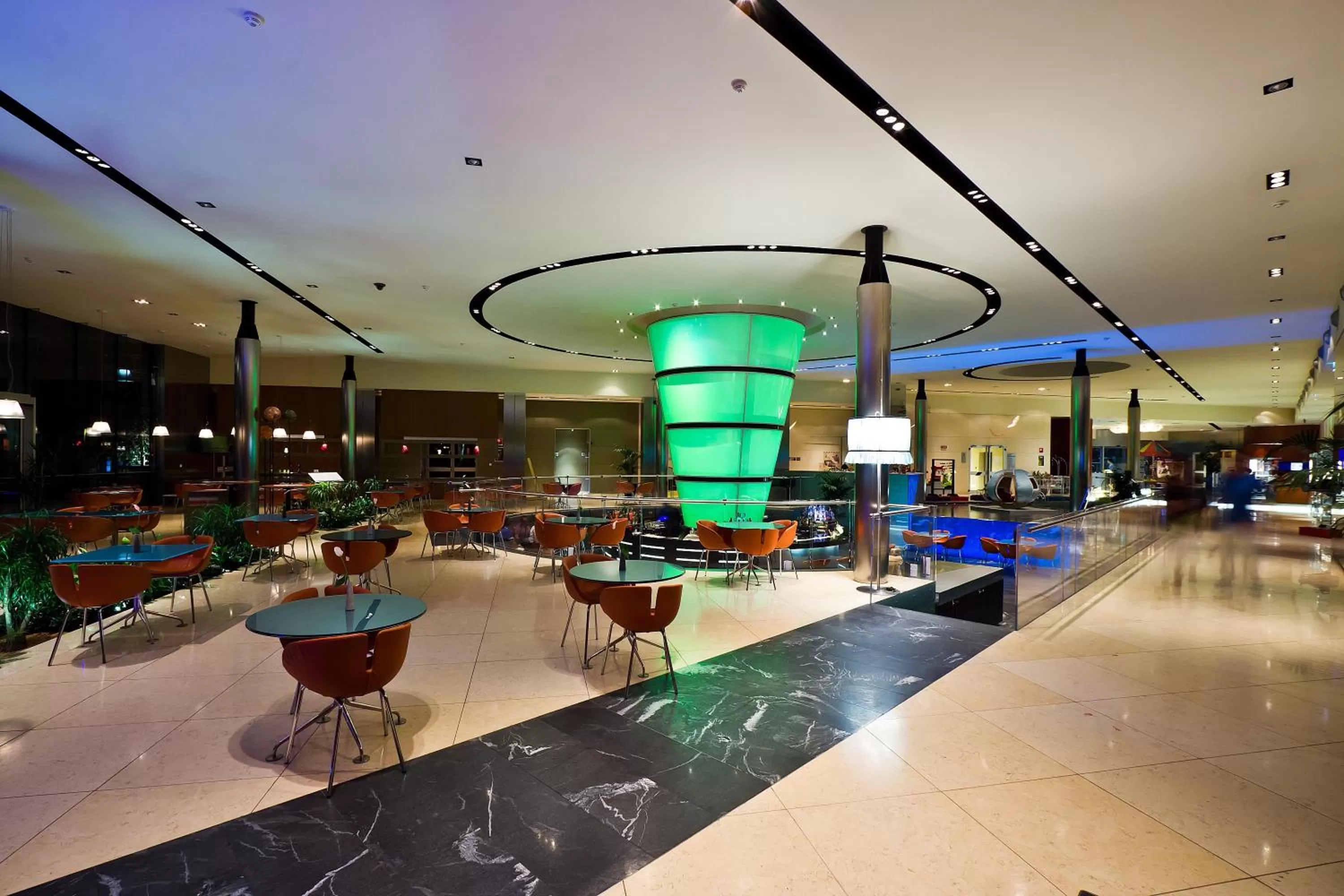 Lobby or reception in UNA HOTELS T Hotel Cagliari