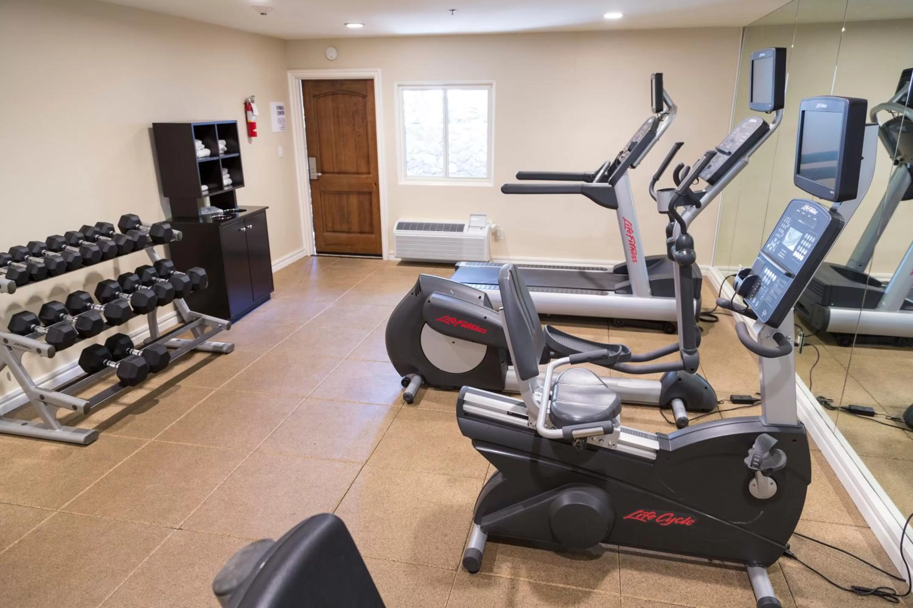 Fitness centre/facilities in Catalina Canyon Inn