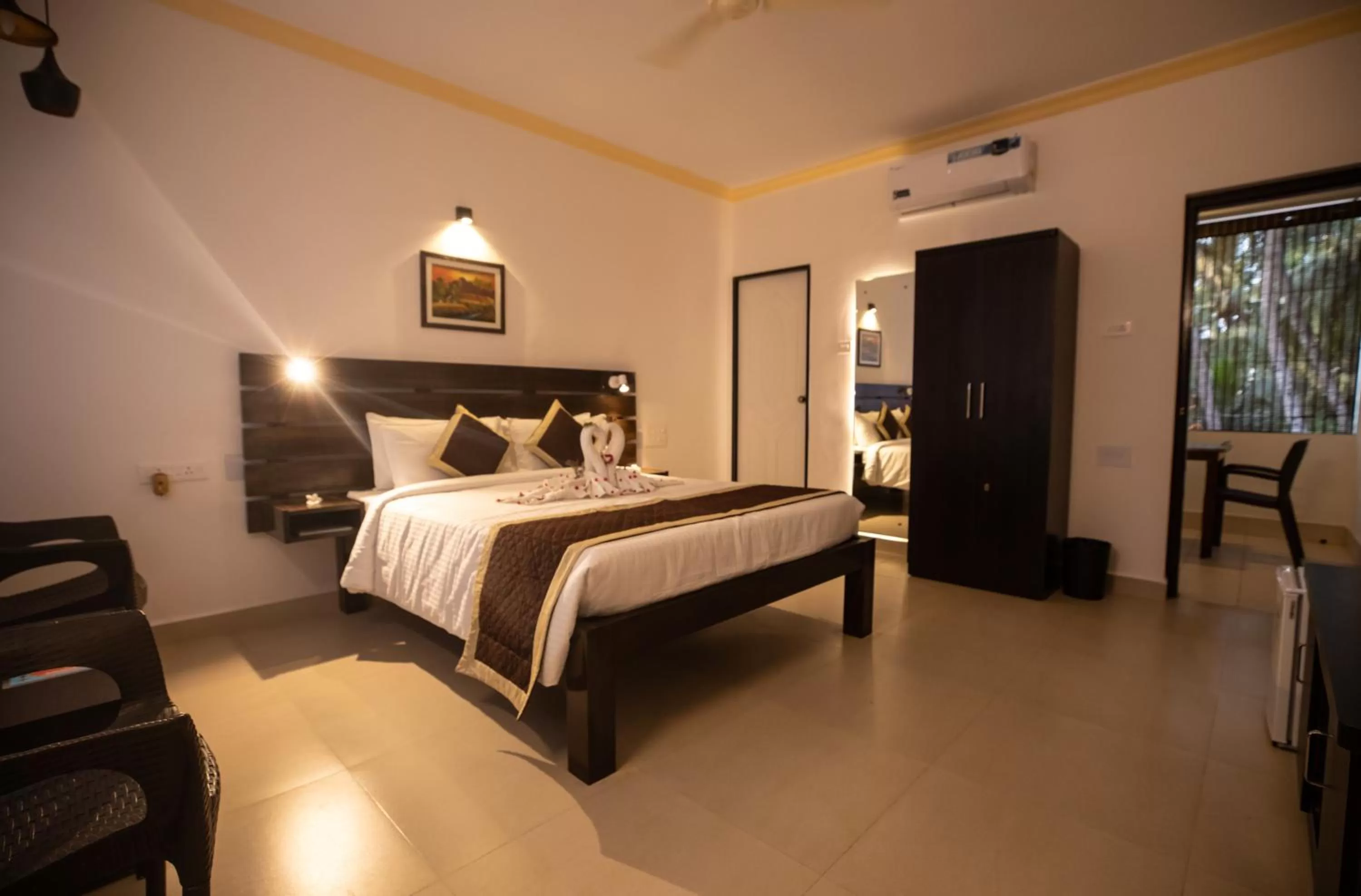 Bed in The Woodside Inn