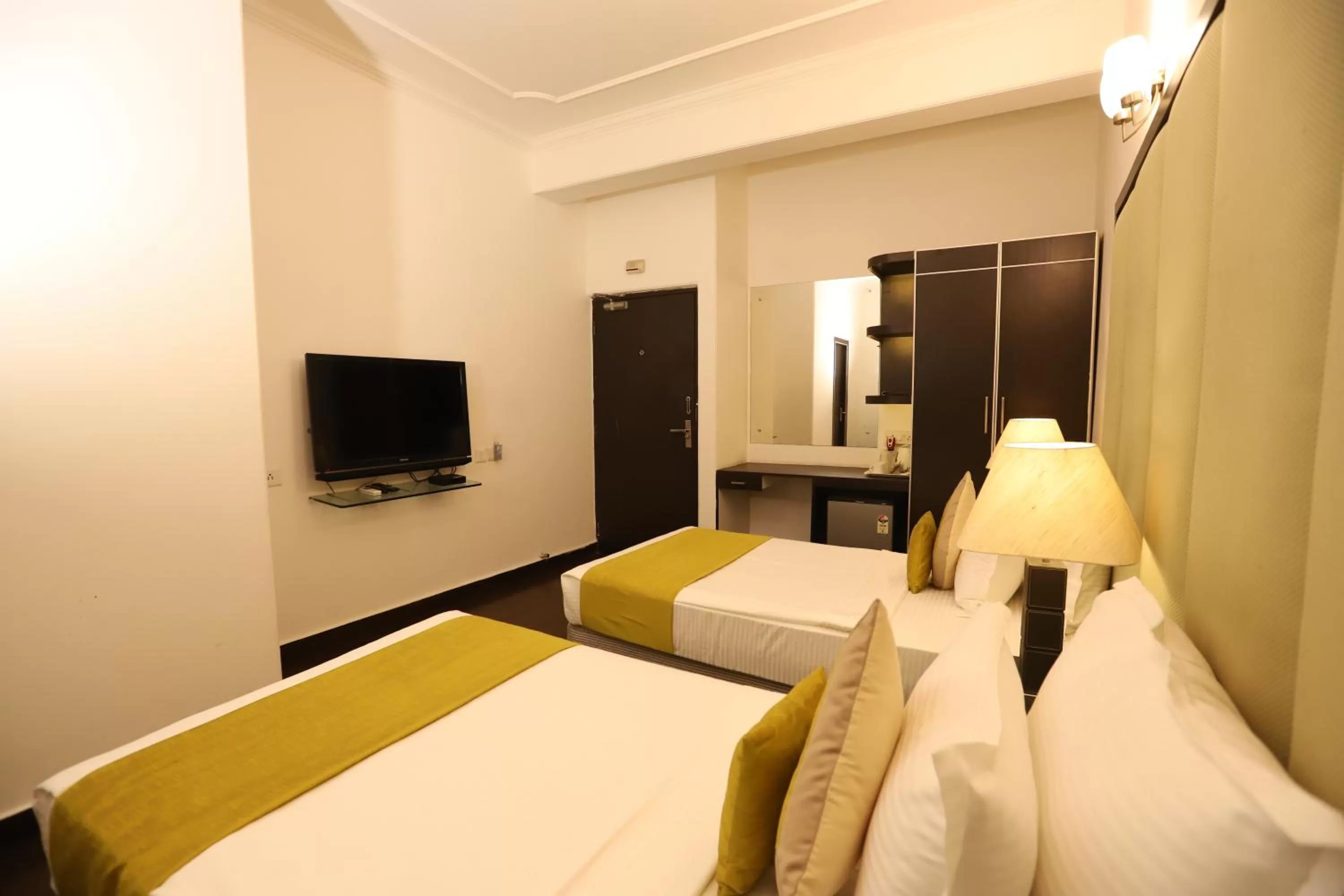 Bed in Hotel Capitol Hills - Greater Kailash Delhi