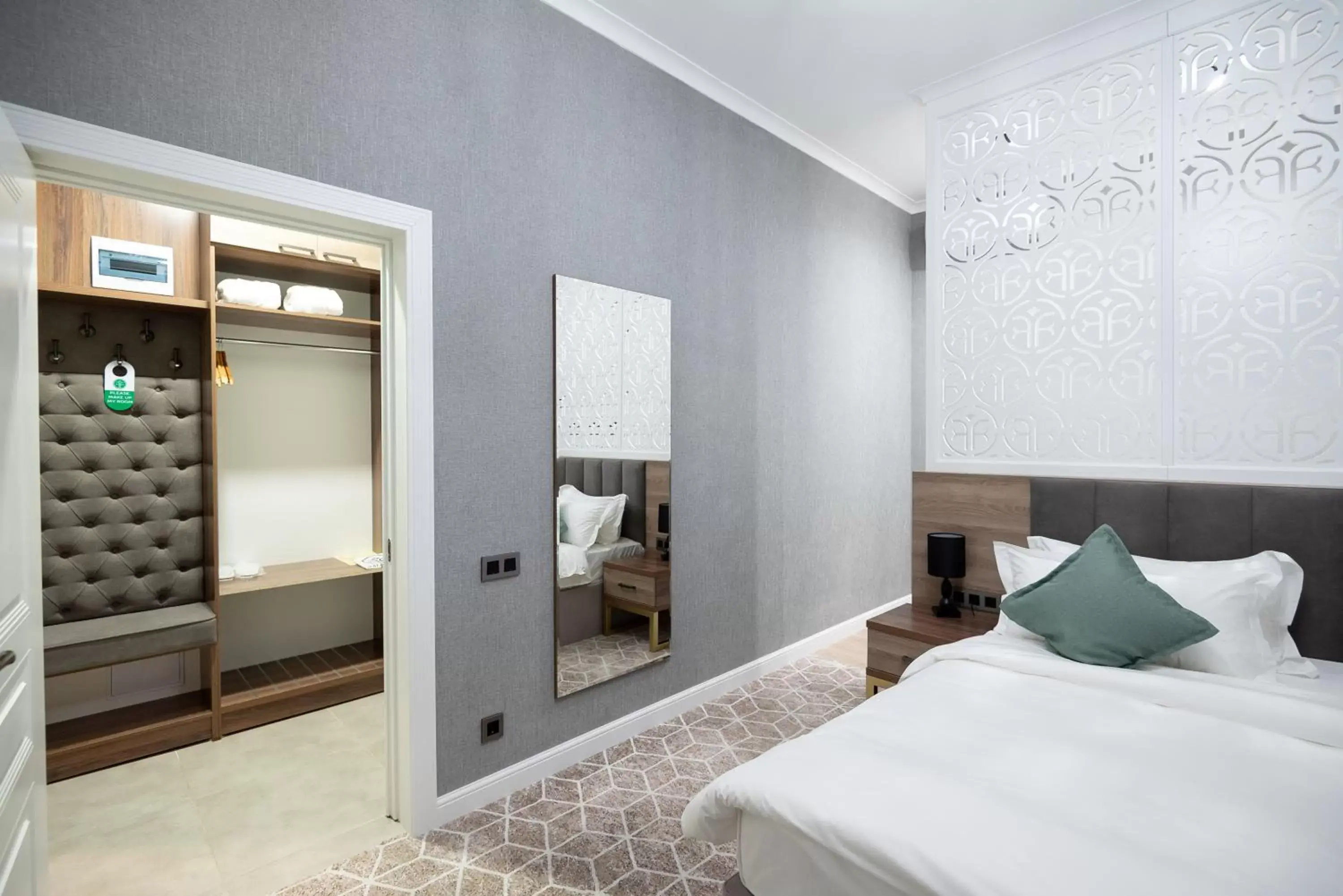 Apartment - single occupancy in Tauke Khan Plaza Apartment - single occupancy in Tauke Khan Plaza