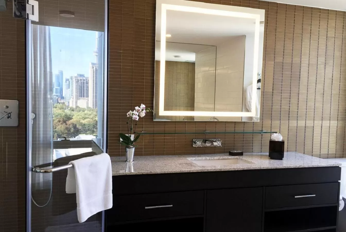 Bathroom in Hotel X Toronto, a Destination by Hyatt Hotel