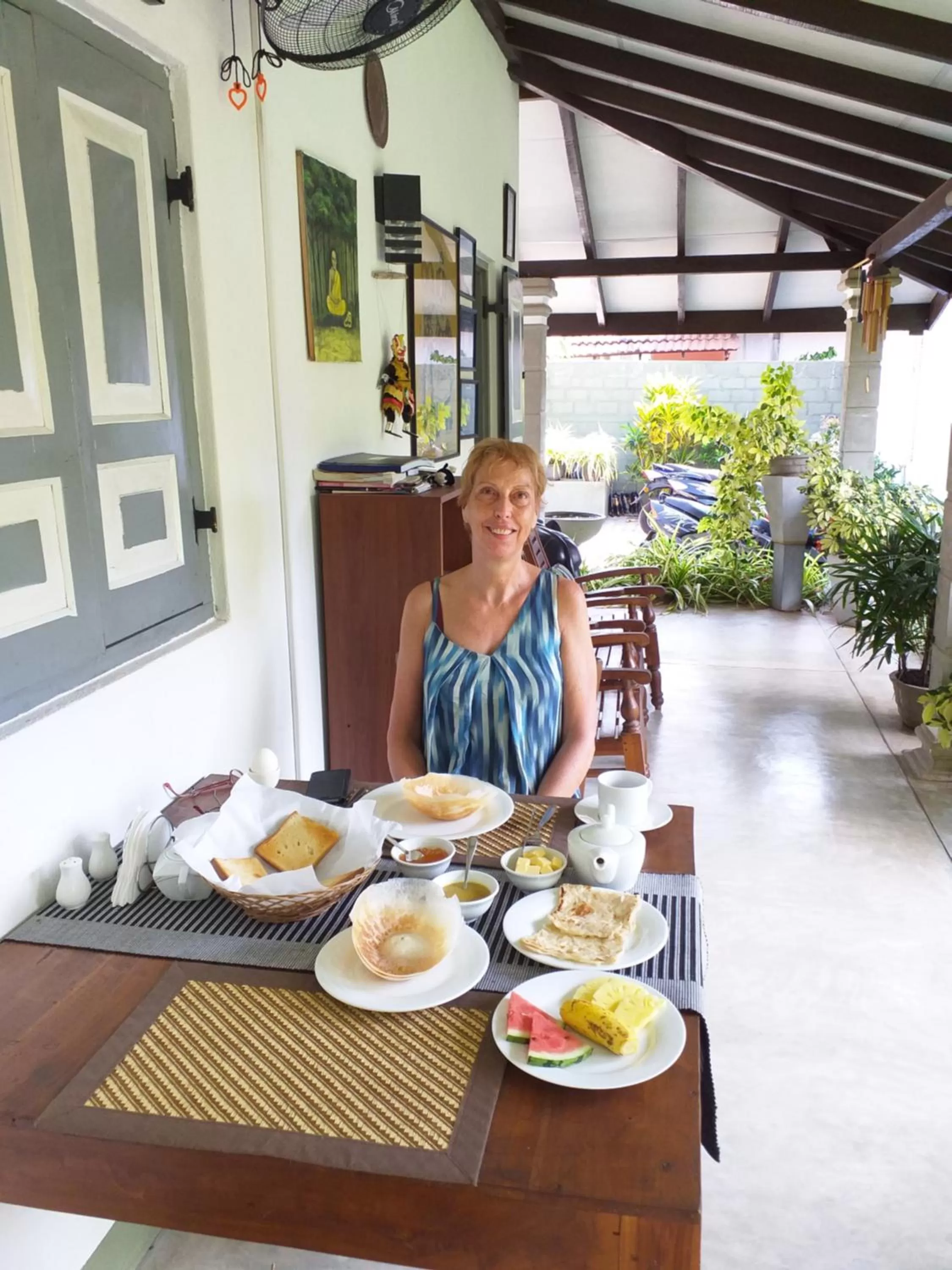 Food and drinks in Green Wood Villa Negombo